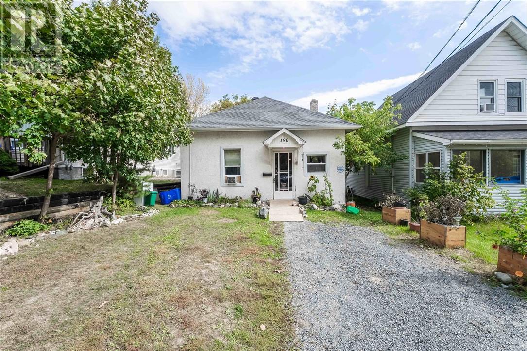 












190 Eyre Street

,
Sudbury,




Ontario
P3C4B2

