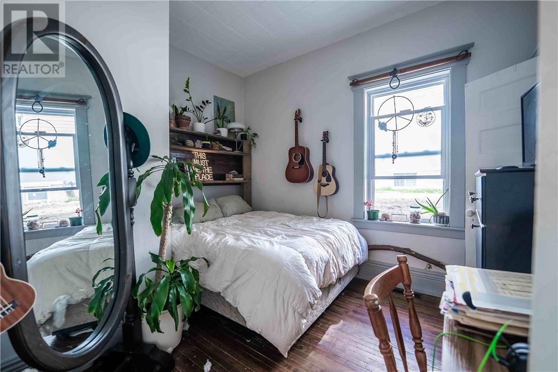 












190 Eyre Street

,
Sudbury,




Ontario
P3C4B2

