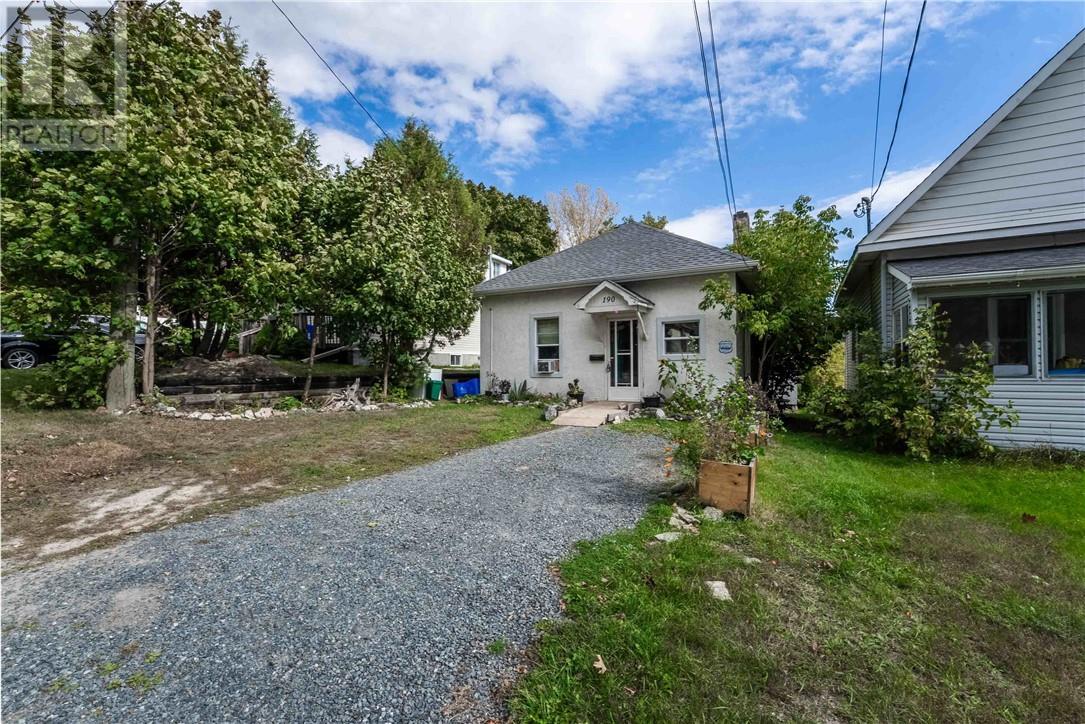 












190 Eyre Street

,
Sudbury,




Ontario
P3C4B2

