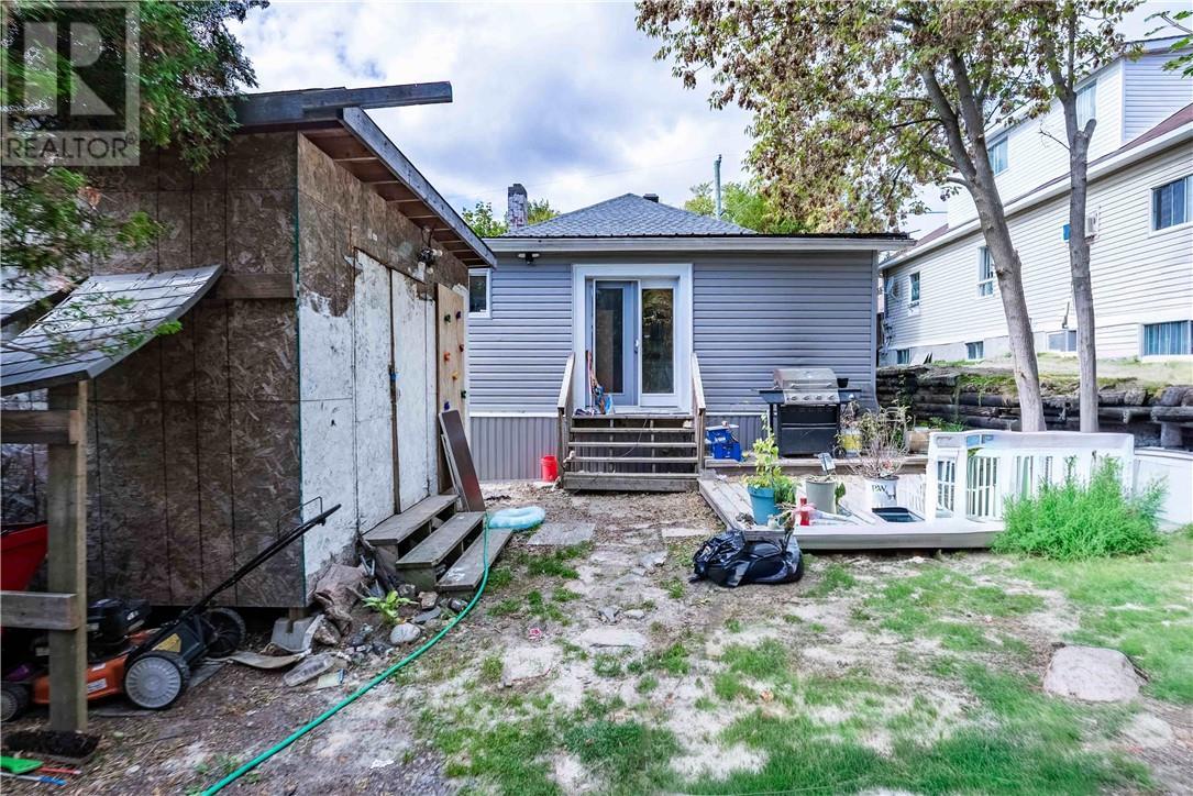 












190 Eyre Street

,
Sudbury,




Ontario
P3C4B2

