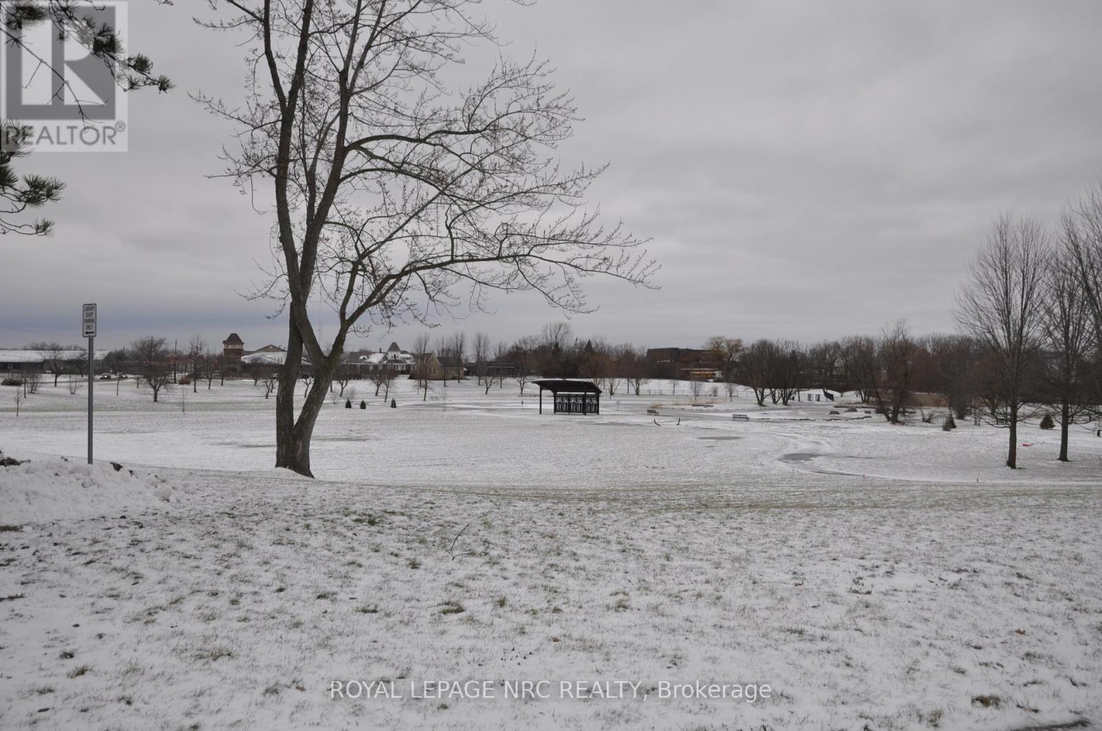 












129 GILMORE ROAD

,
Fort Erie (Central),




Ontario
L2A2L9

