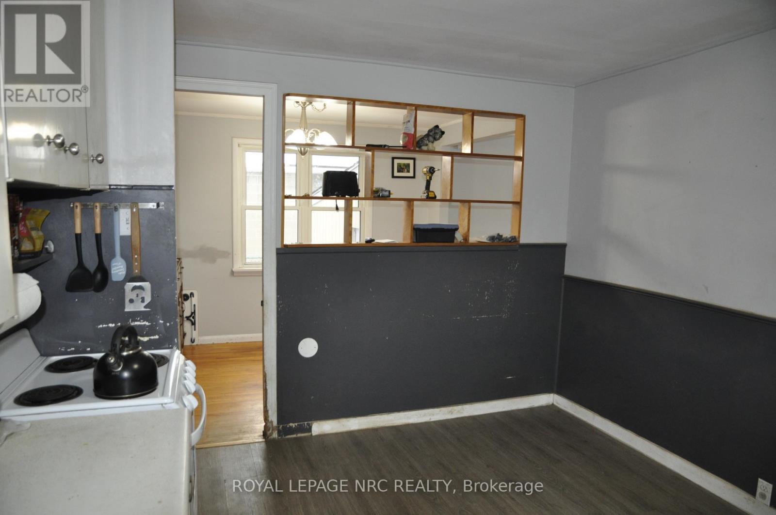 












129 GILMORE ROAD

,
Fort Erie (Central),




Ontario
L2A2L9

