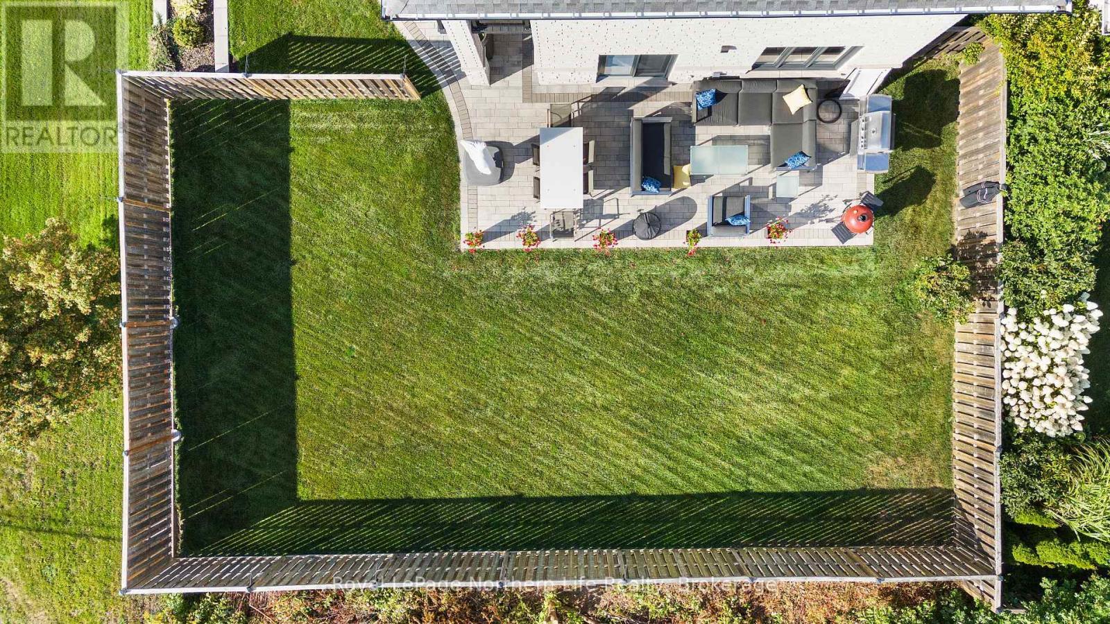 












5 ZEPHYR HEIGHTS

,
North Bay (Airport),




Ontario
P1B8G2

