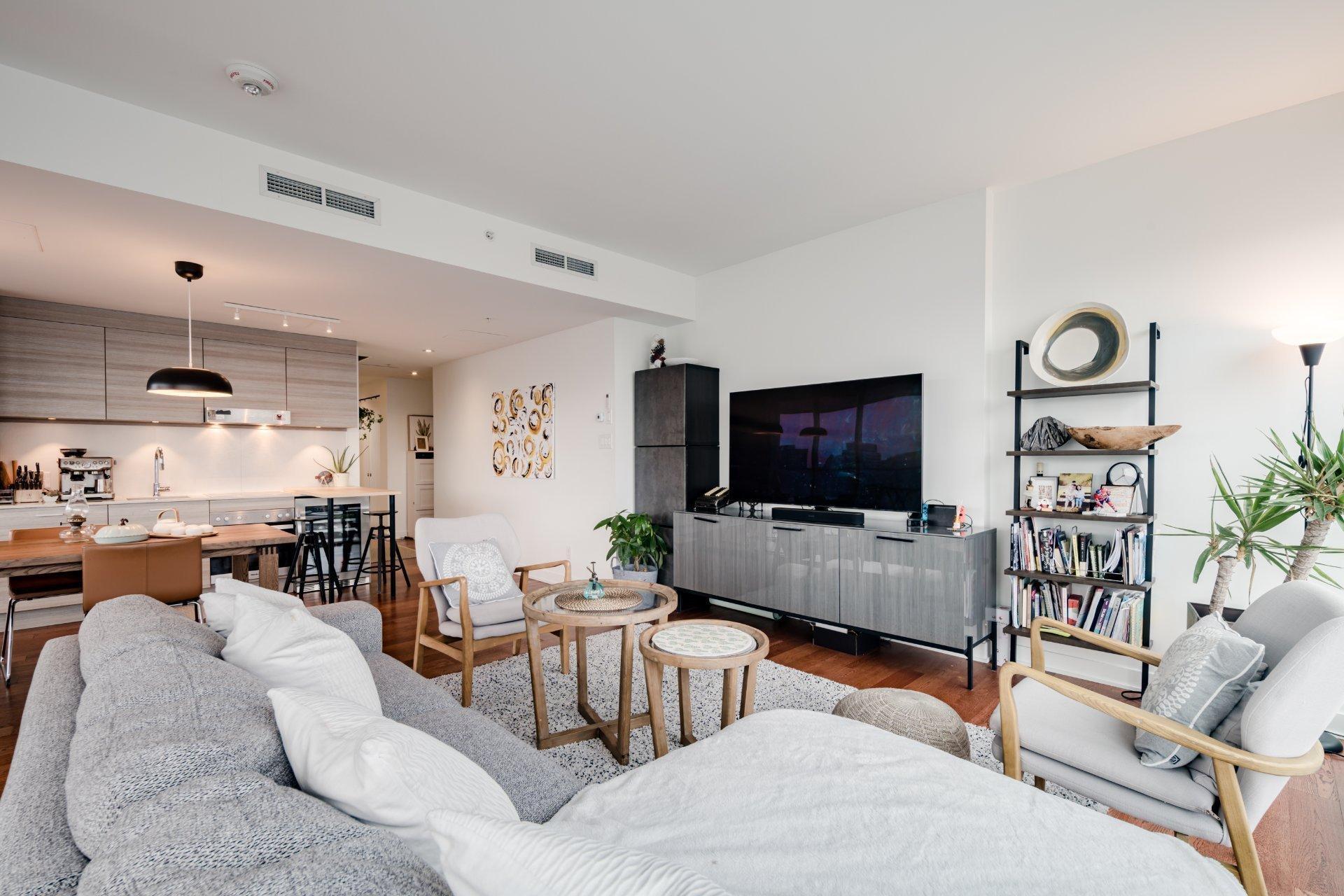 









1155


Rue de la Montagne

, 2501,
Montréal (Ville-Marie),




QC
H3G0C7

