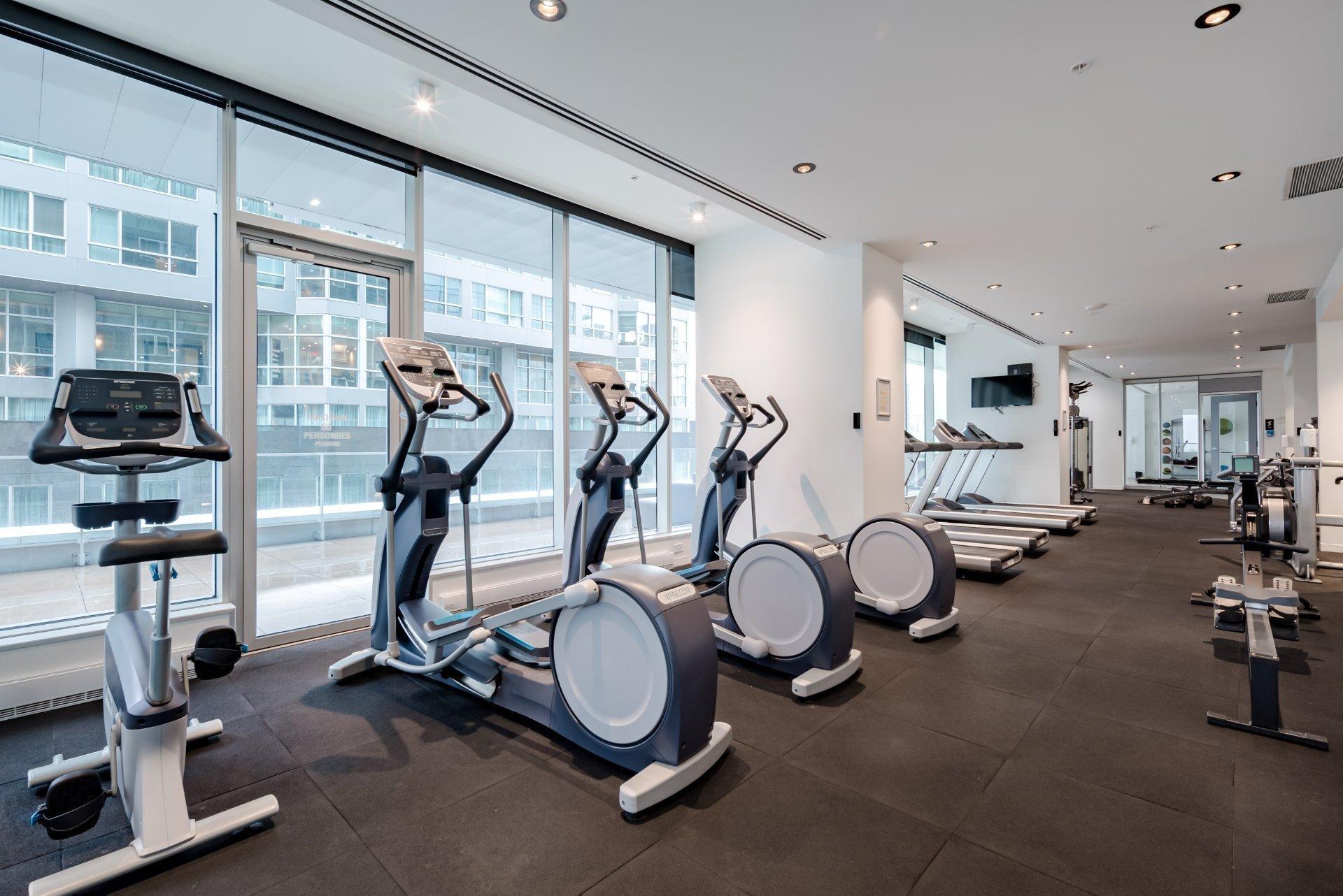 









1155


Rue de la Montagne

, 2501,
Montréal (Ville-Marie),




QC
H3G0C7

