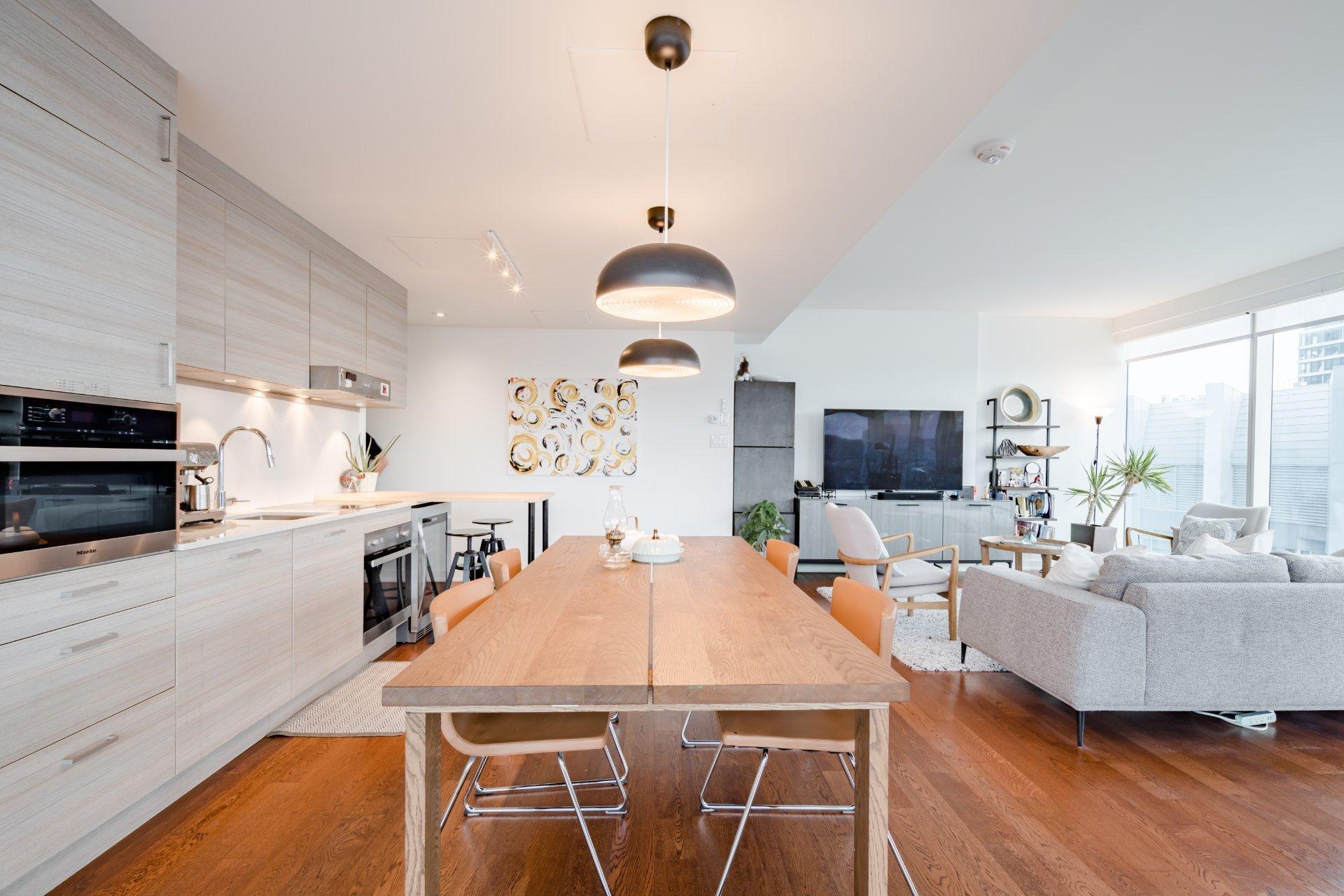 









1155


Rue de la Montagne

, 2501,
Montréal (Ville-Marie),




QC
H3G0C7

