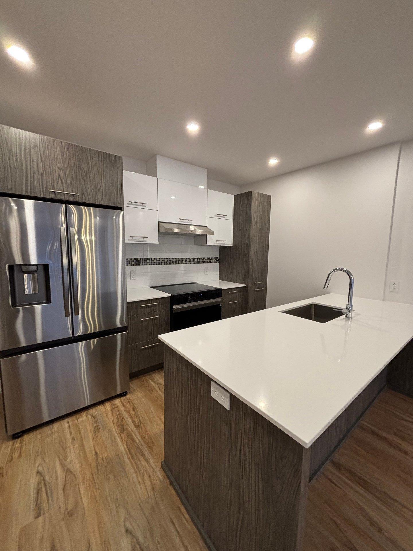 









20


Rue d'Ambre

, 504,
Candiac,




QC
J5S0S3

