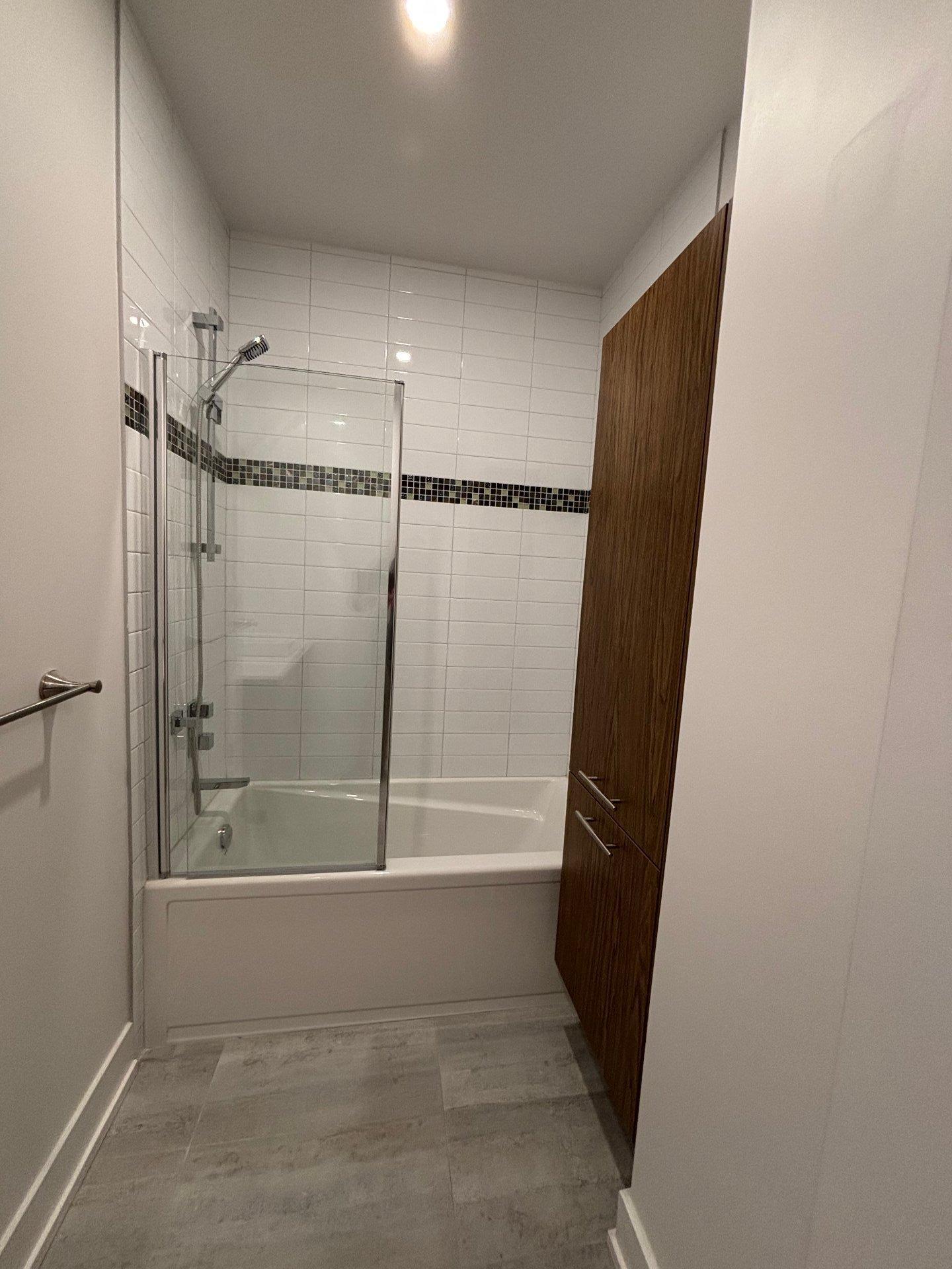 









20


Rue d'Ambre

, 504,
Candiac,




QC
J5S0S3

