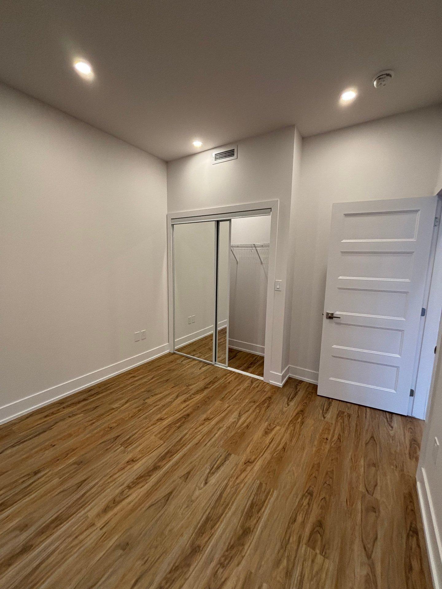 









20


Rue d'Ambre

, 504,
Candiac,




QC
J5S0S3

