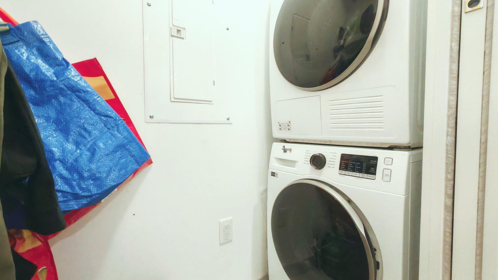 









1239


Rue Drummond

, 1107,
Montréal (Ville-Marie),




QC
H3G0G4

