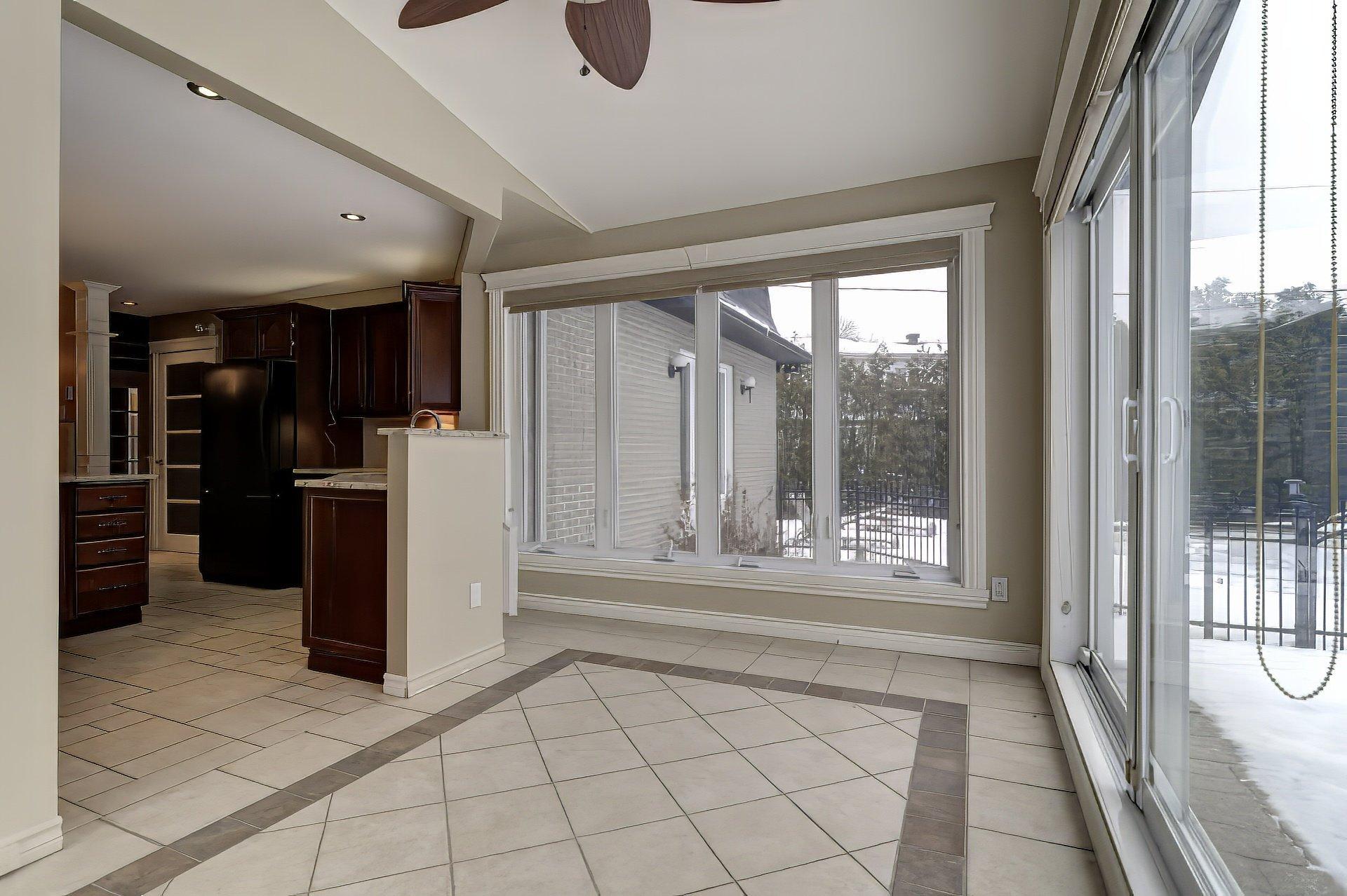 









8170


Rue Santiago

,
Brossard,




QC
J4X1T6

