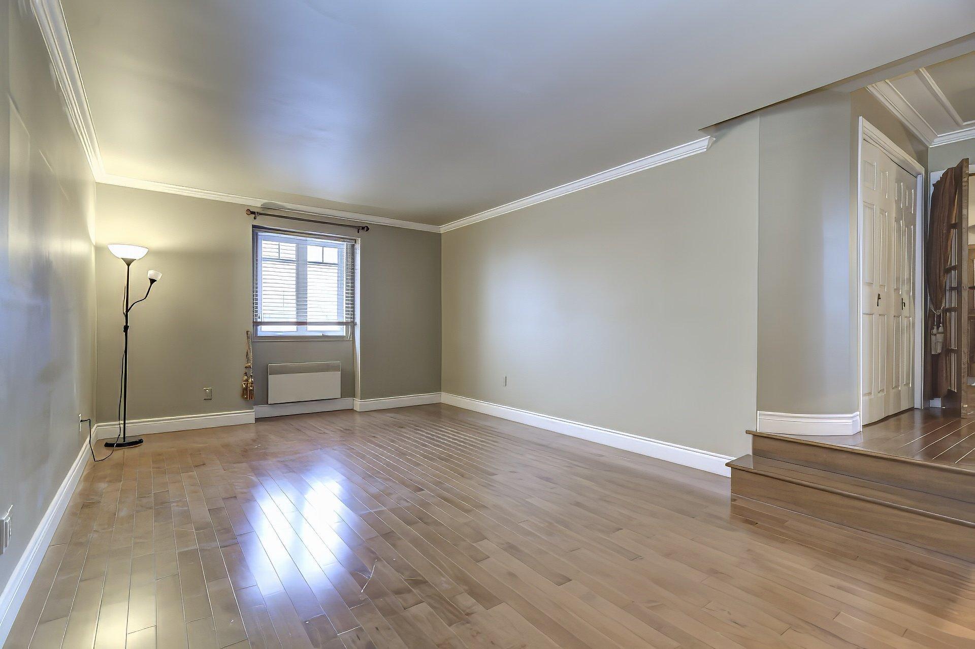 









8170


Rue Santiago

,
Brossard,




QC
J4X1T6

