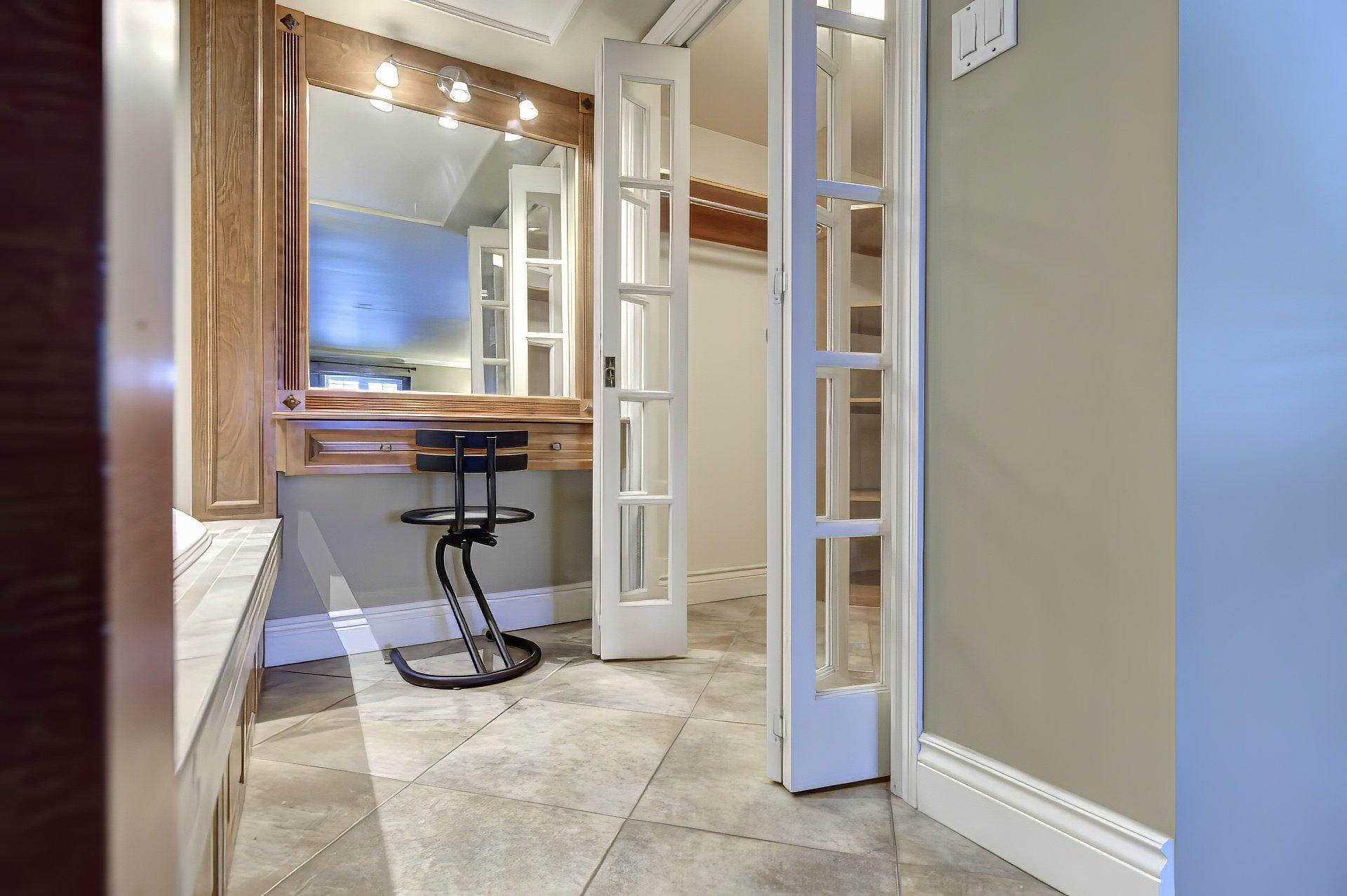 









8170


Rue Santiago

,
Brossard,




QC
J4X1T6

