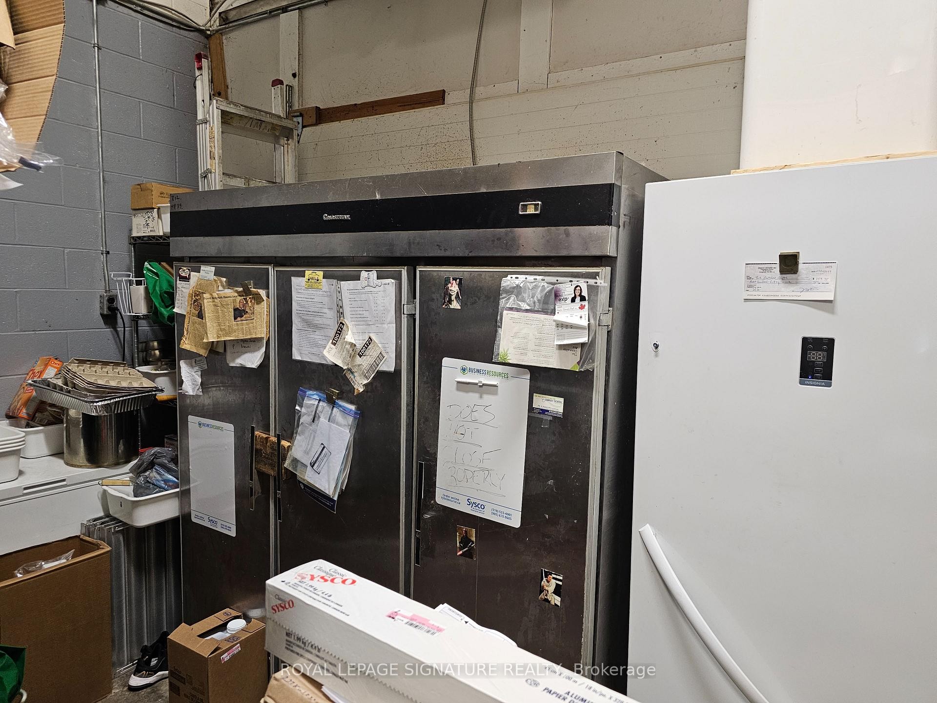 









281


Broadway

N/A,
Orangeville,




ON
L9W 1L2

