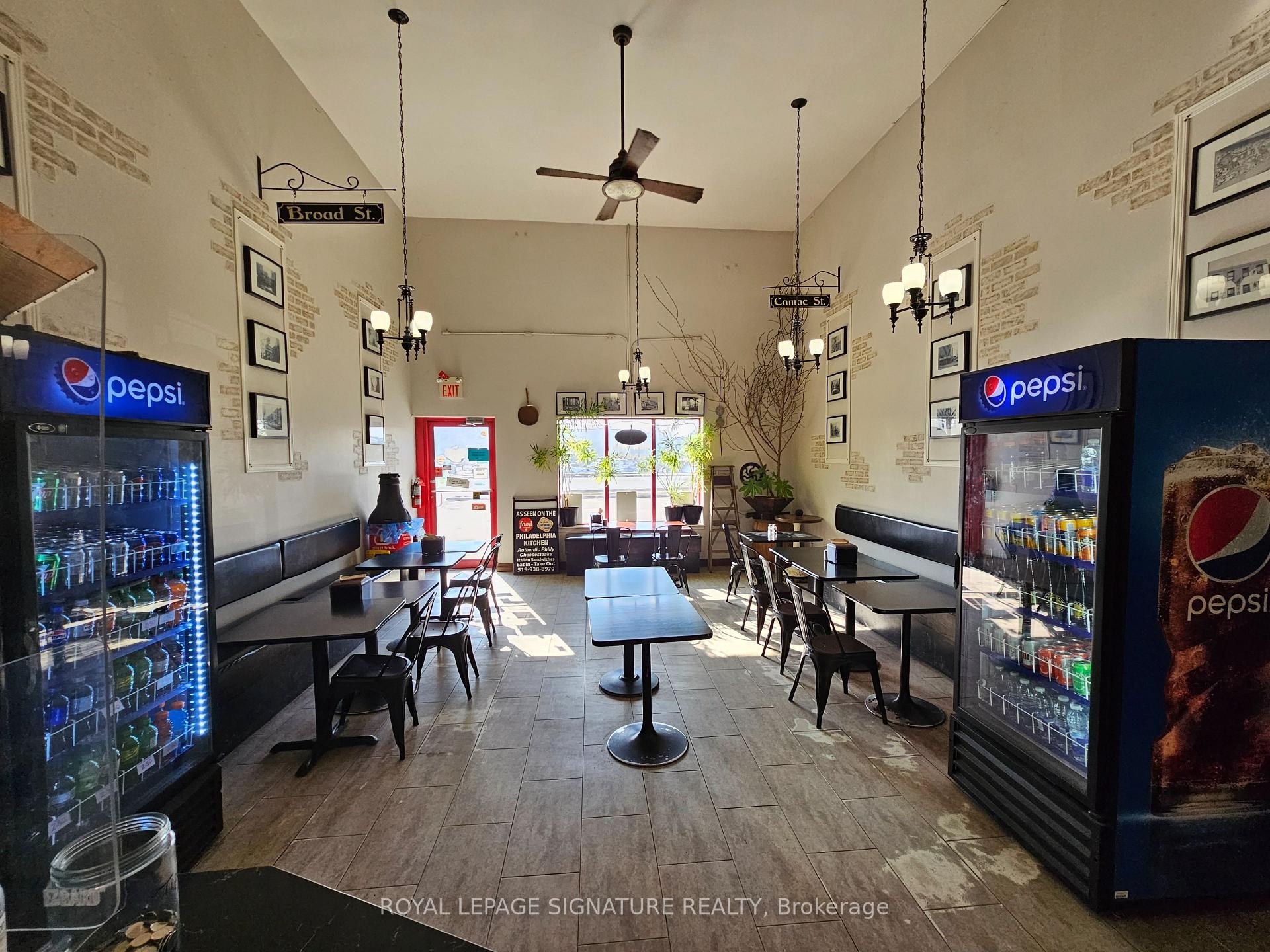 









281


Broadway

N/A,
Orangeville,




ON
L9W 1L2

