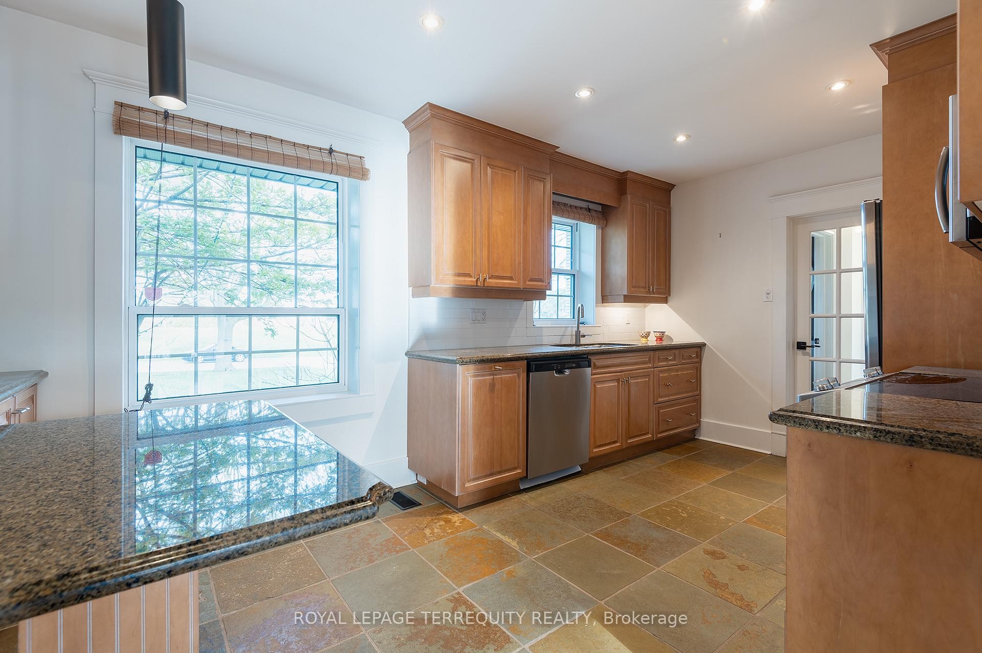 









31


Rivercove

Drive,
Toronto,




ON
M9B 4Y8

