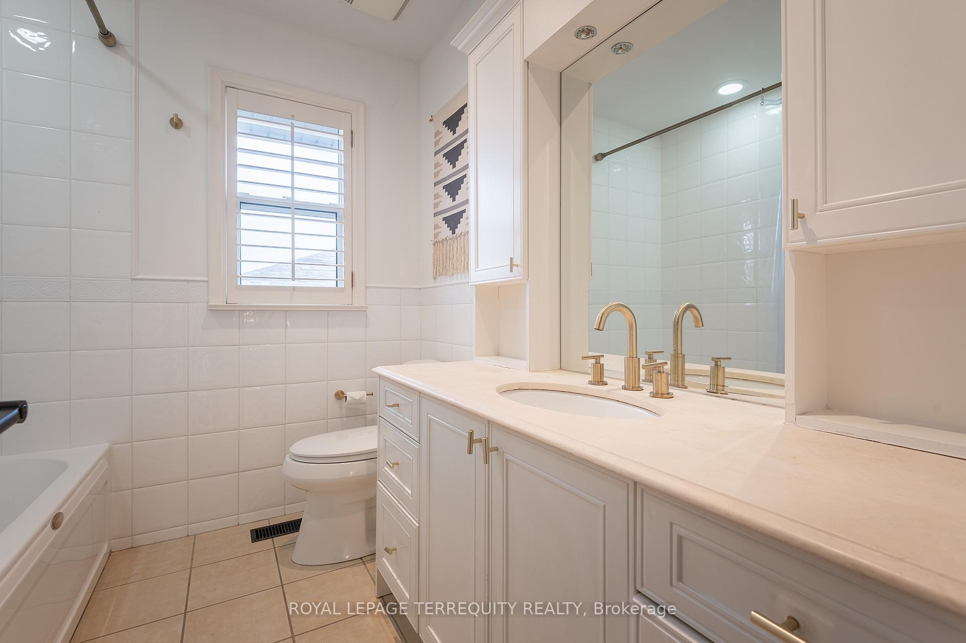 









31


Rivercove

Drive,
Toronto,




ON
M9B 4Y8

