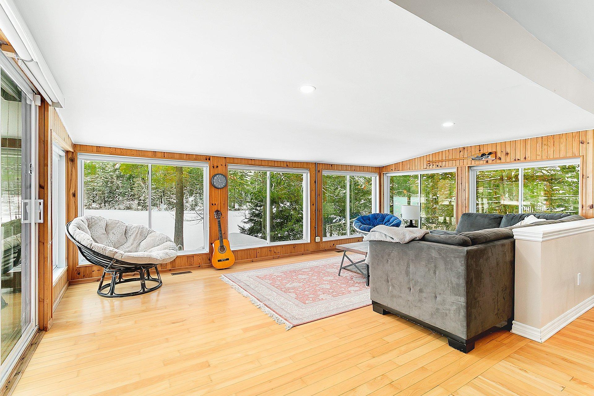 









30


Ch. du Lac-de-la-Ferme

,
Otter Lake,




QC
J0X2P0

