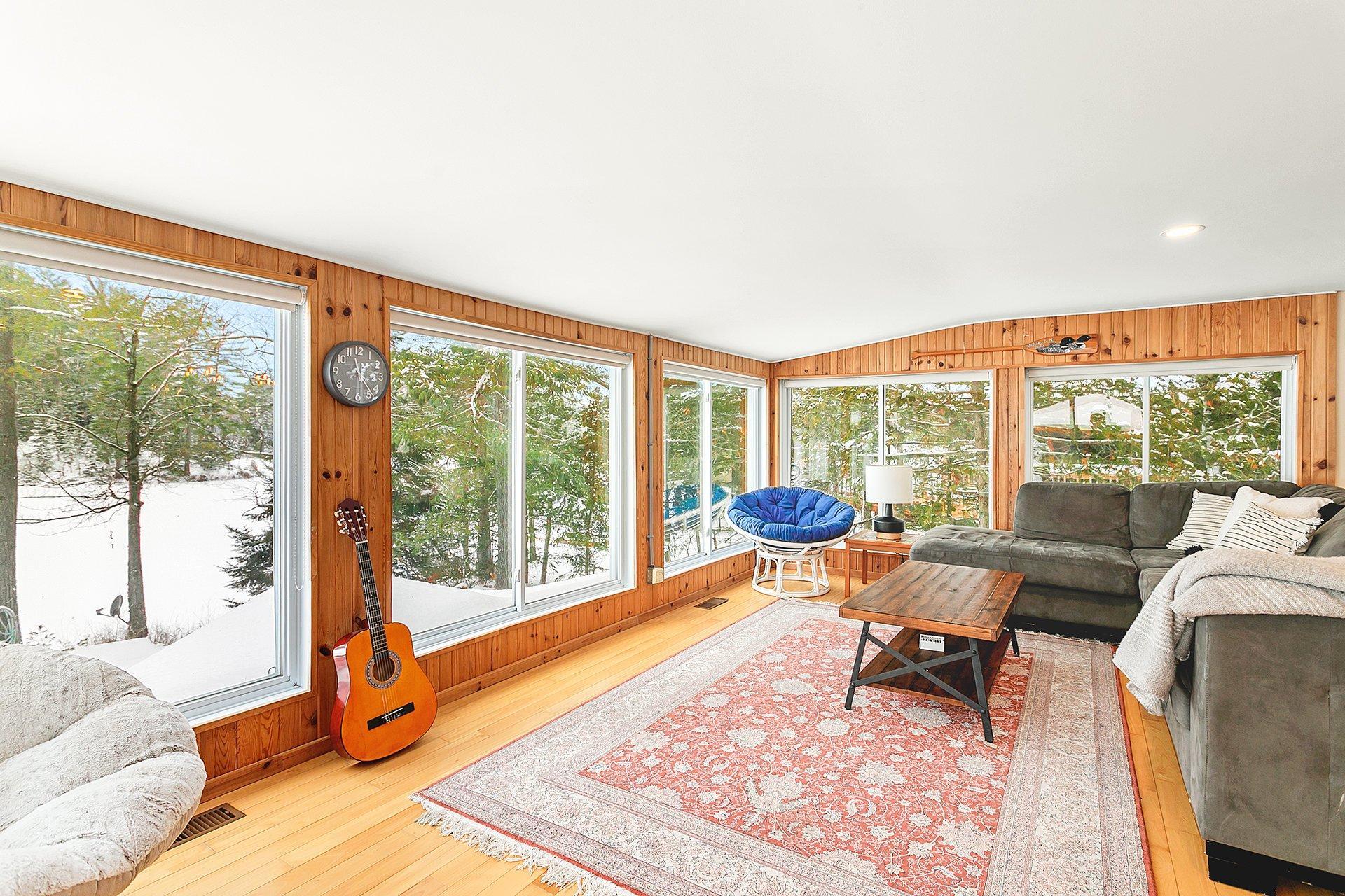 









30


Ch. du Lac-de-la-Ferme

,
Otter Lake,




QC
J0X2P0

