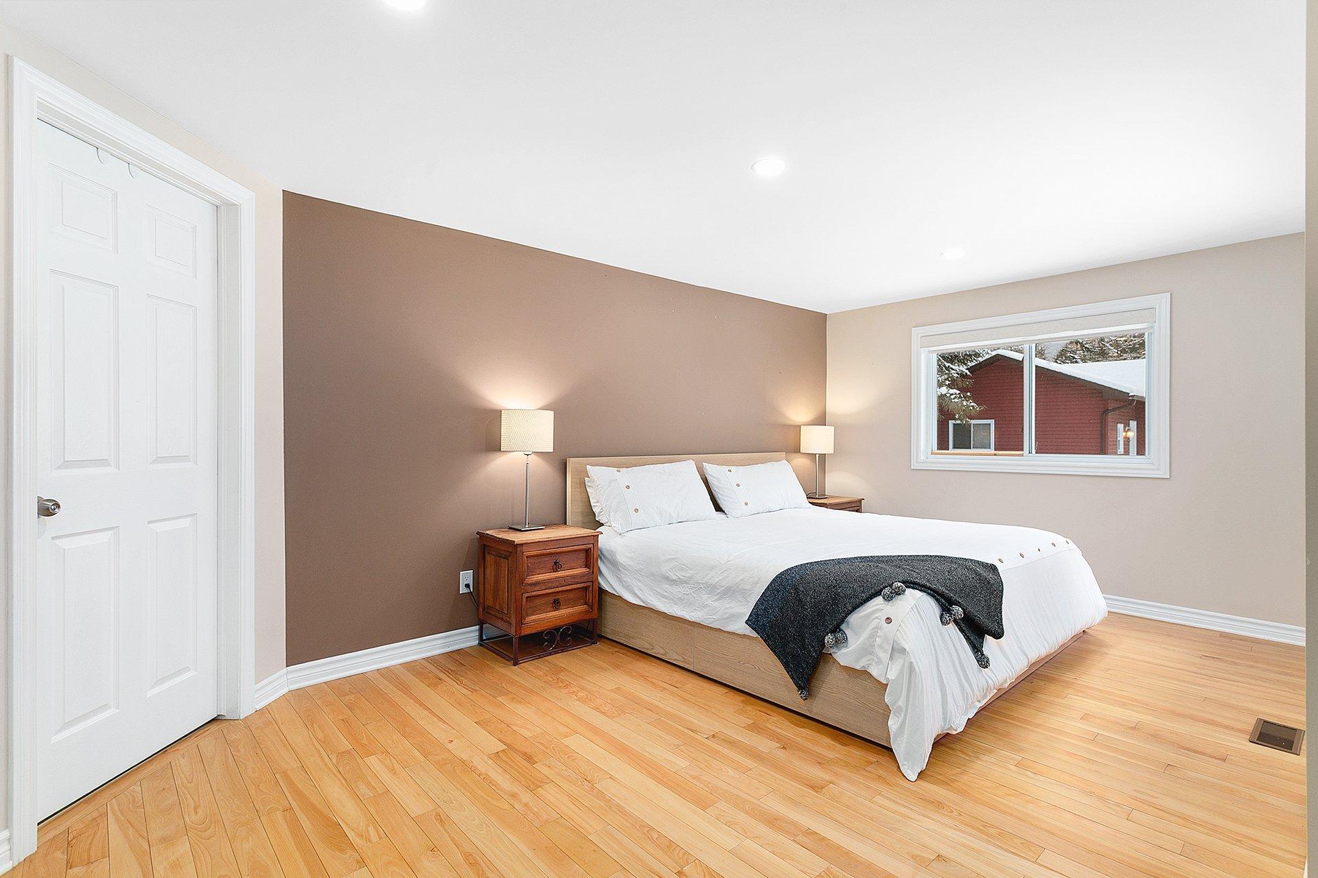 









30


Ch. du Lac-de-la-Ferme

,
Otter Lake,




QC
J0X2P0

