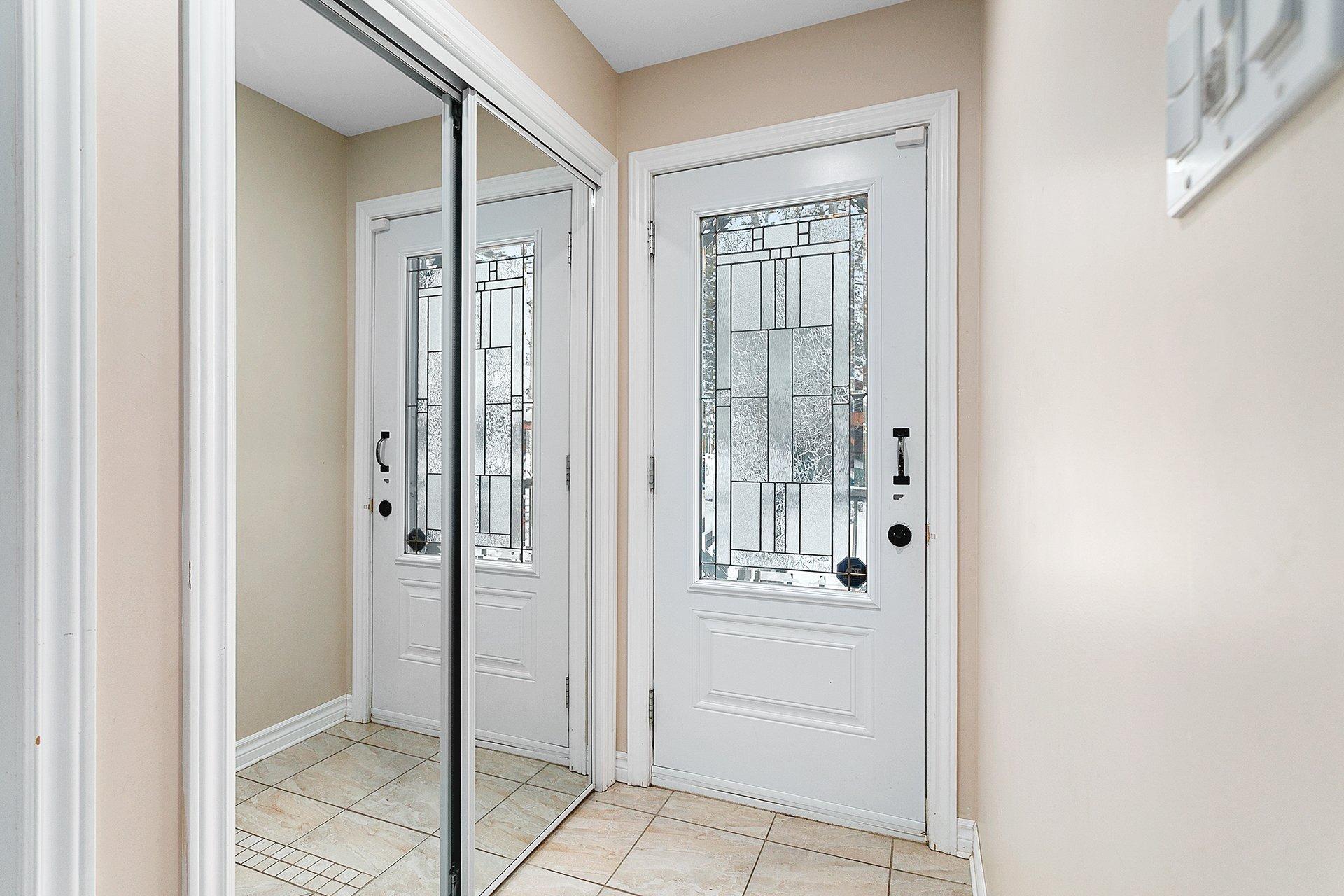 









30


Ch. du Lac-de-la-Ferme

,
Otter Lake,




QC
J0X2P0

