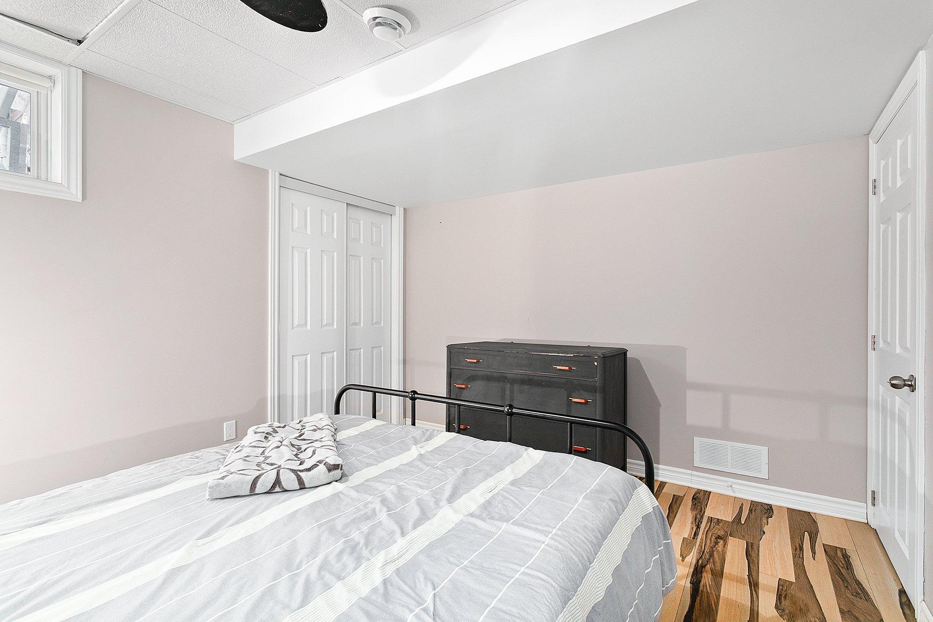 









30


Ch. du Lac-de-la-Ferme

,
Otter Lake,




QC
J0X2P0

