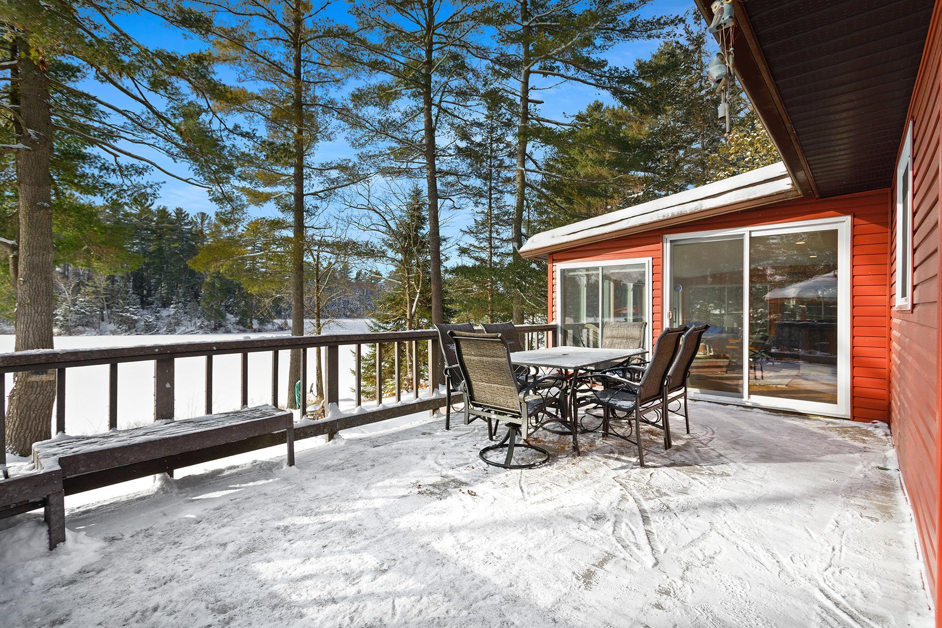 









30


Ch. du Lac-de-la-Ferme

,
Otter Lake,




QC
J0X2P0

