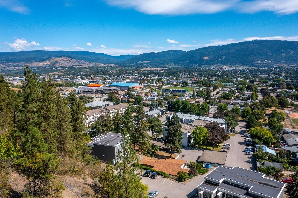 









3800


40

Avenue, 49,
Vernon,




BC
V1T 6S3

