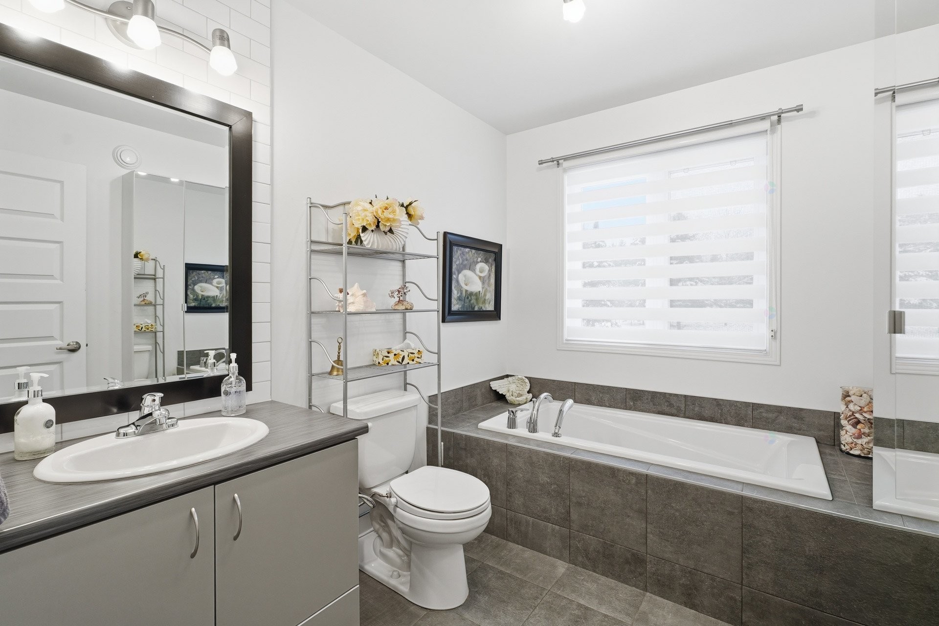 









59


Rue Principale

,
Montpellier,




QC
J0V1M0

