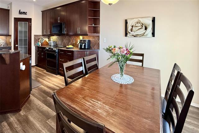 









14


Tanglewood

DR,
La Salle,




MB
R0G 0A1

