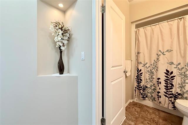 









14


Tanglewood

DR,
La Salle,




MB
R0G 0A1

