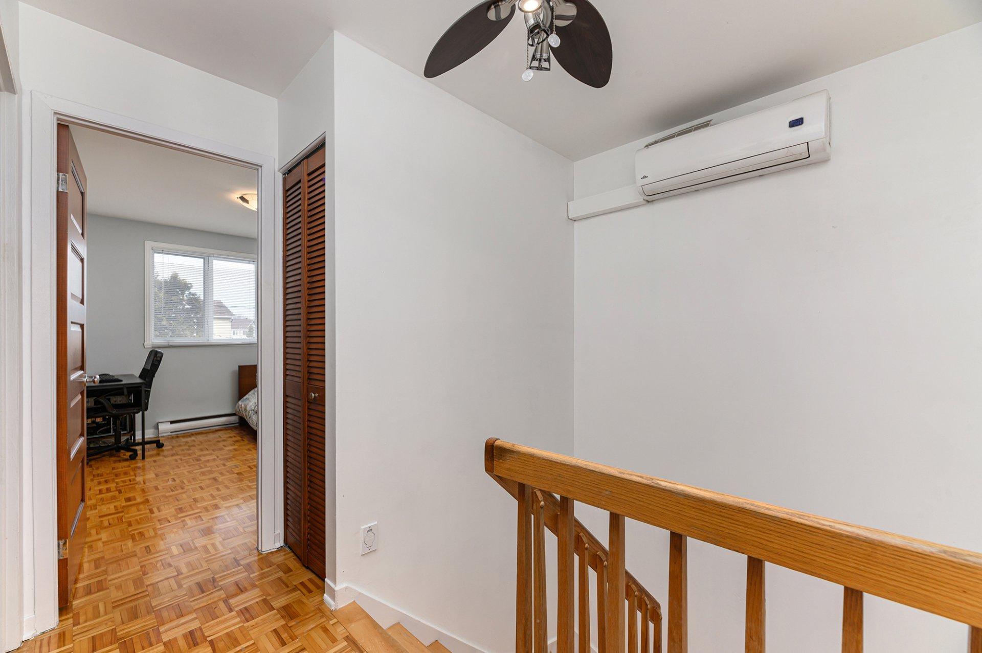 









4020


Crois. Oscar

,
Brossard,




QC
J4Y2J8

