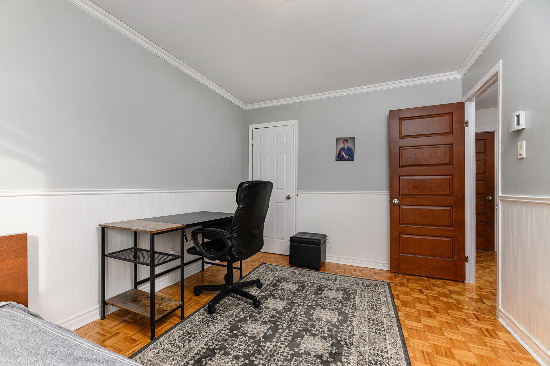 









4020


Crois. Oscar

,
Brossard,




QC
J4Y2J8

