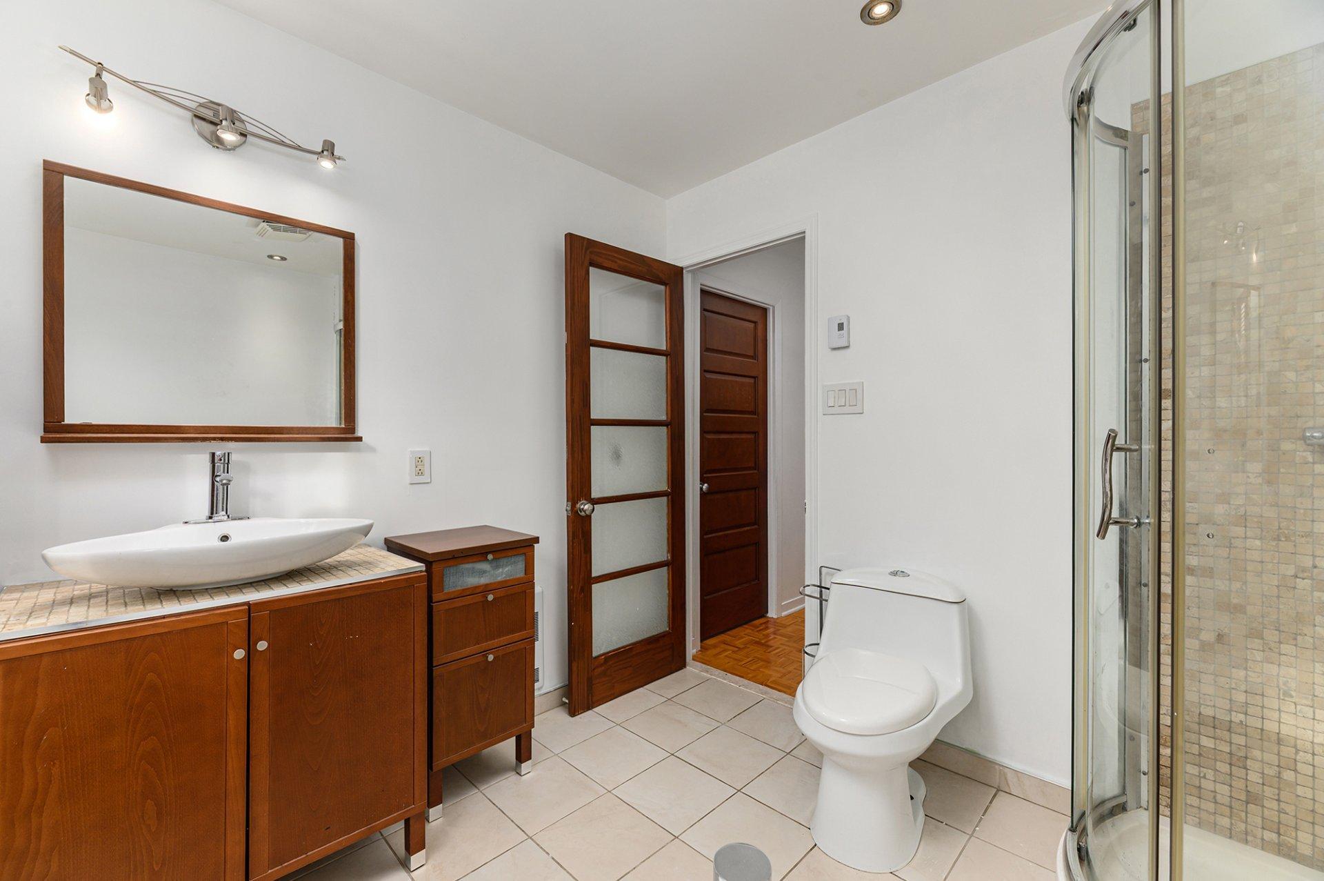 









4020


Crois. Oscar

,
Brossard,




QC
J4Y2J8

