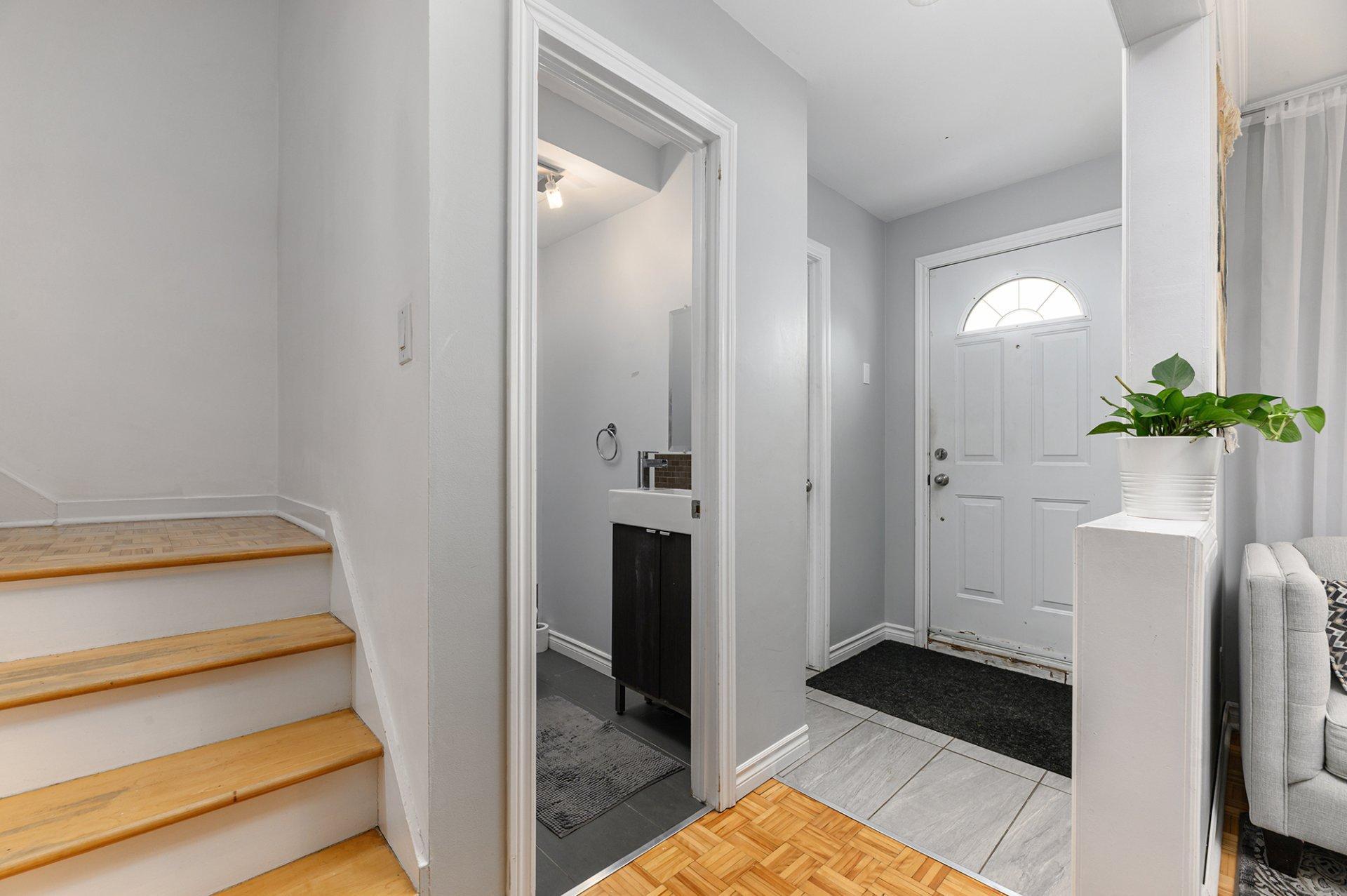 









4020


Crois. Oscar

,
Brossard,




QC
J4Y2J8

