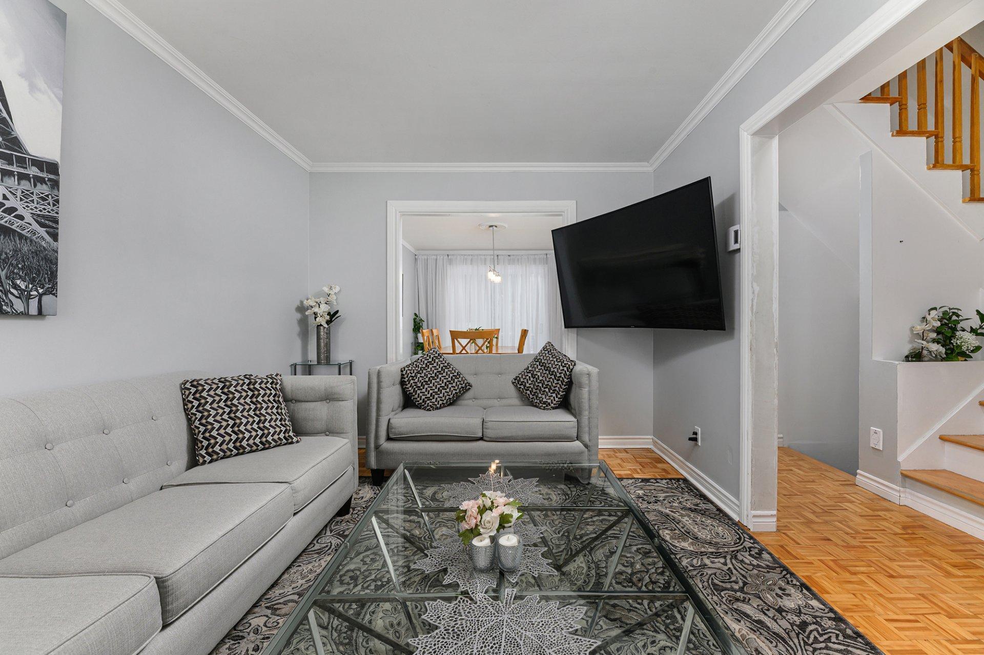 









4020


Crois. Oscar

,
Brossard,




QC
J4Y2J8

