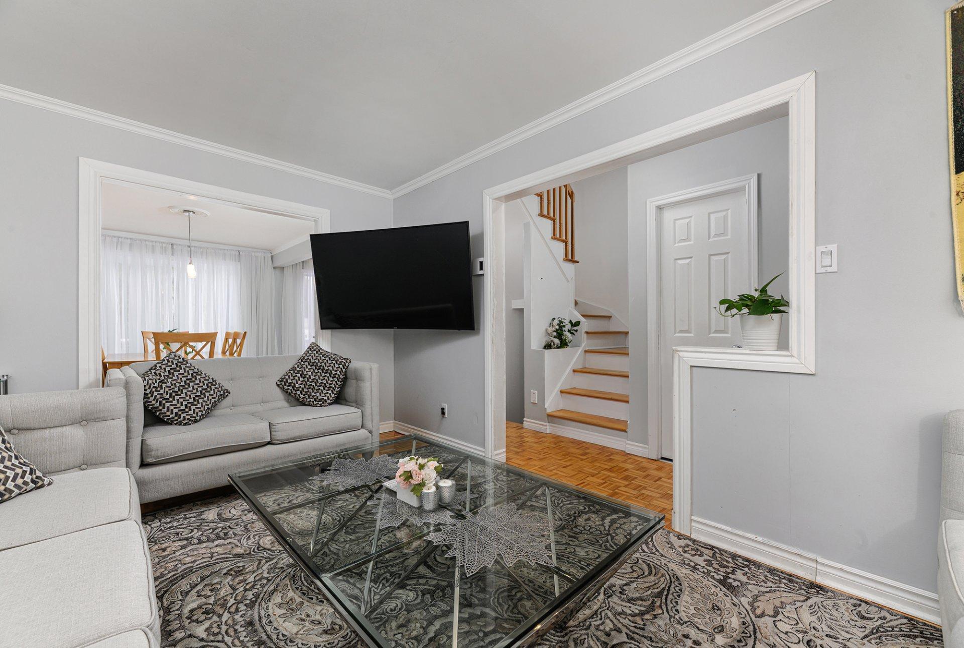 









4020


Crois. Oscar

,
Brossard,




QC
J4Y2J8

