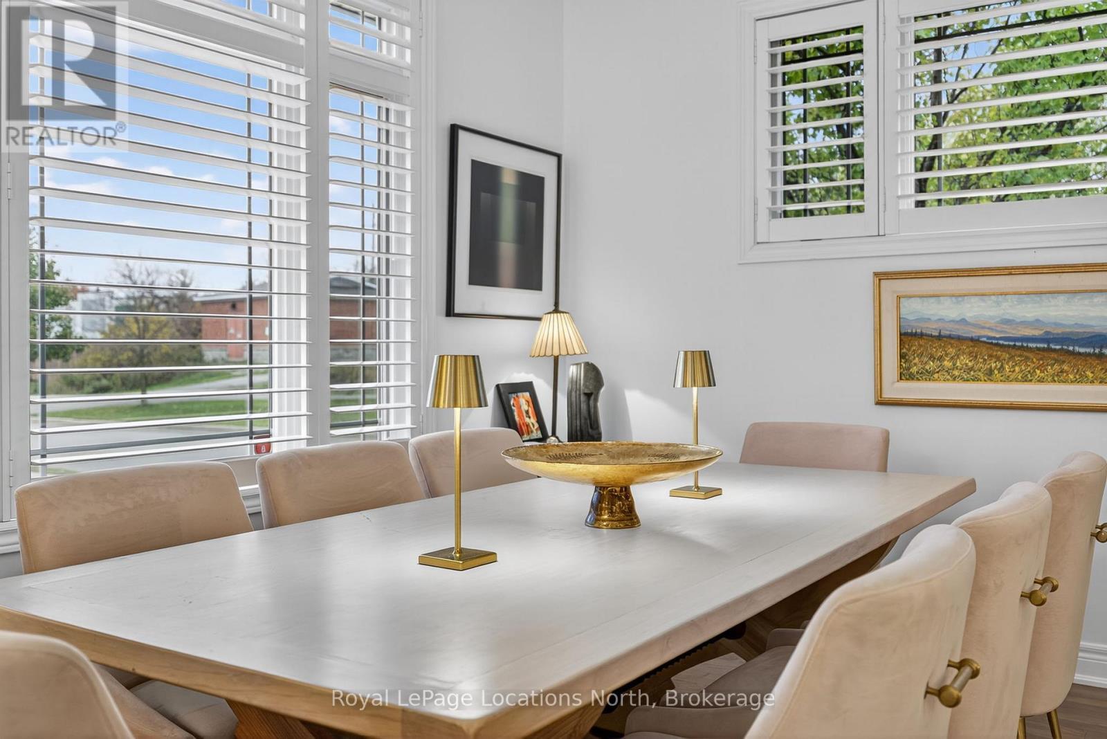 












31 NORTH MAPLE STREET

,
Collingwood,




Ontario
L9Y0J8

