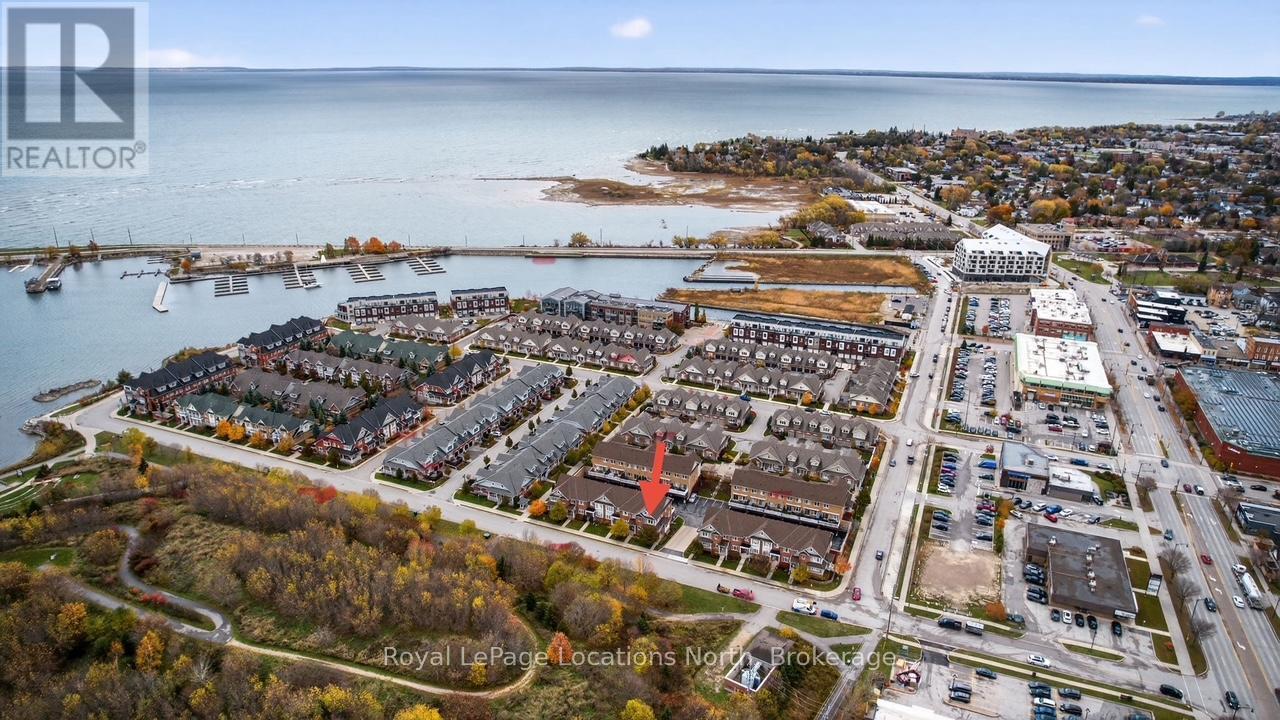 












31 NORTH MAPLE STREET

,
Collingwood,




Ontario
L9Y0J8

