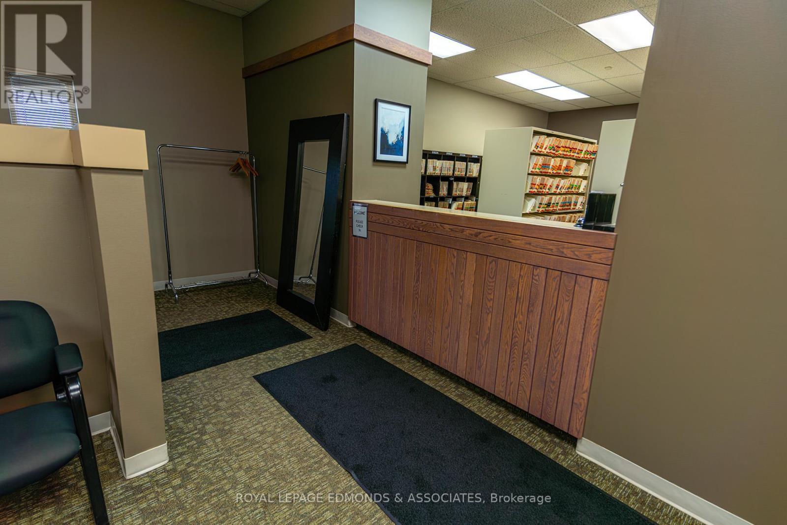 












100 VICTORIA STREET

,
Pembroke,




Ontario
K8A8E1

