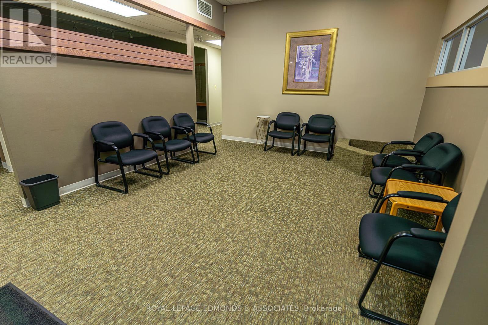 












100 VICTORIA STREET

,
Pembroke,




Ontario
K8A8E1

