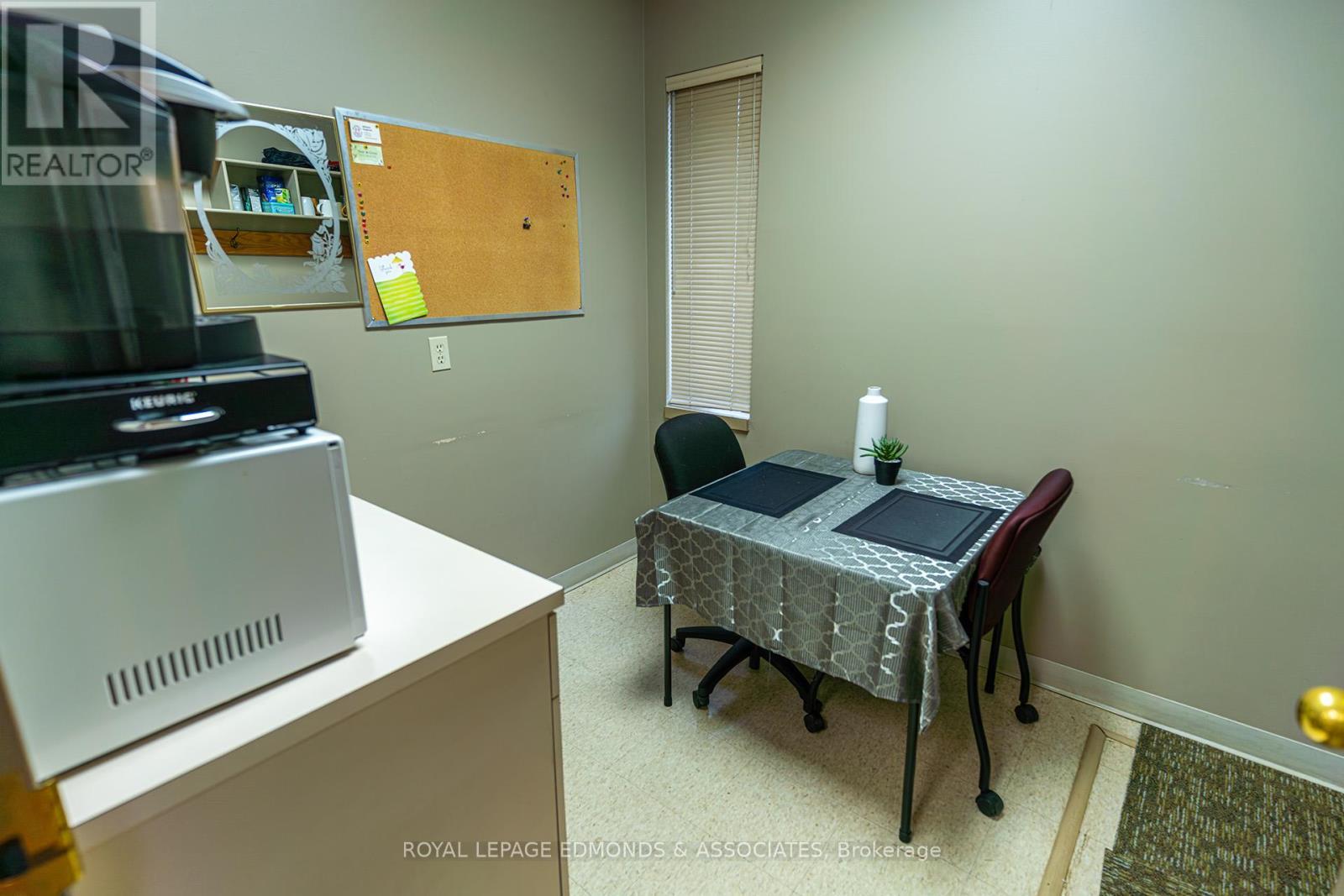 












100 VICTORIA STREET

,
Pembroke,




Ontario
K8A8E1

