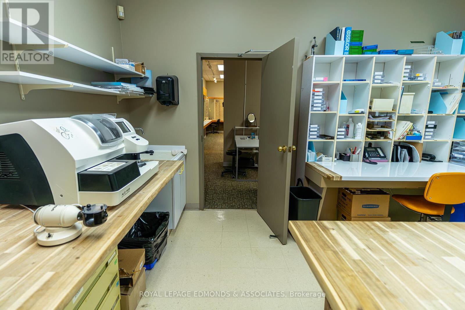 












100 VICTORIA STREET

,
Pembroke,




Ontario
K8A8E1

