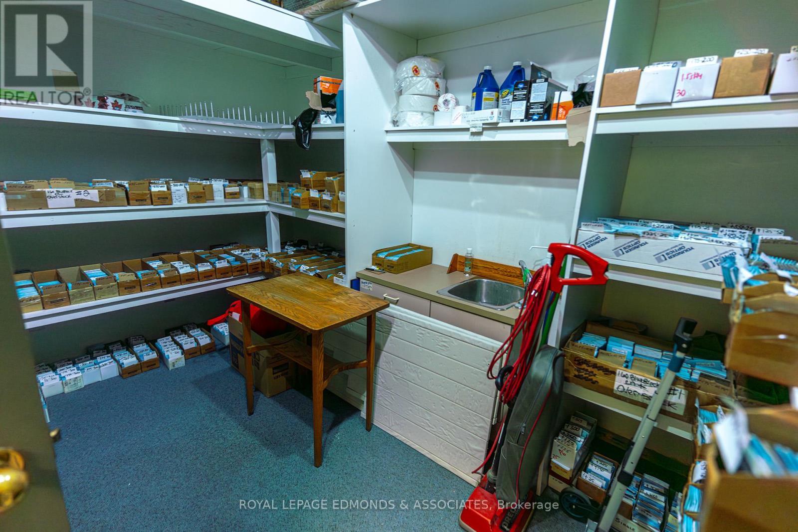 












100 VICTORIA STREET

,
Pembroke,




Ontario
K8A8E1

