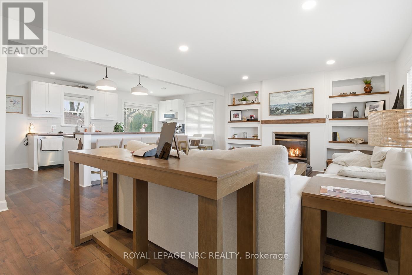 












458 DOAN'S RIDGE ROAD

,
Welland (Cooks Mills),




Ontario
L3B5N7

