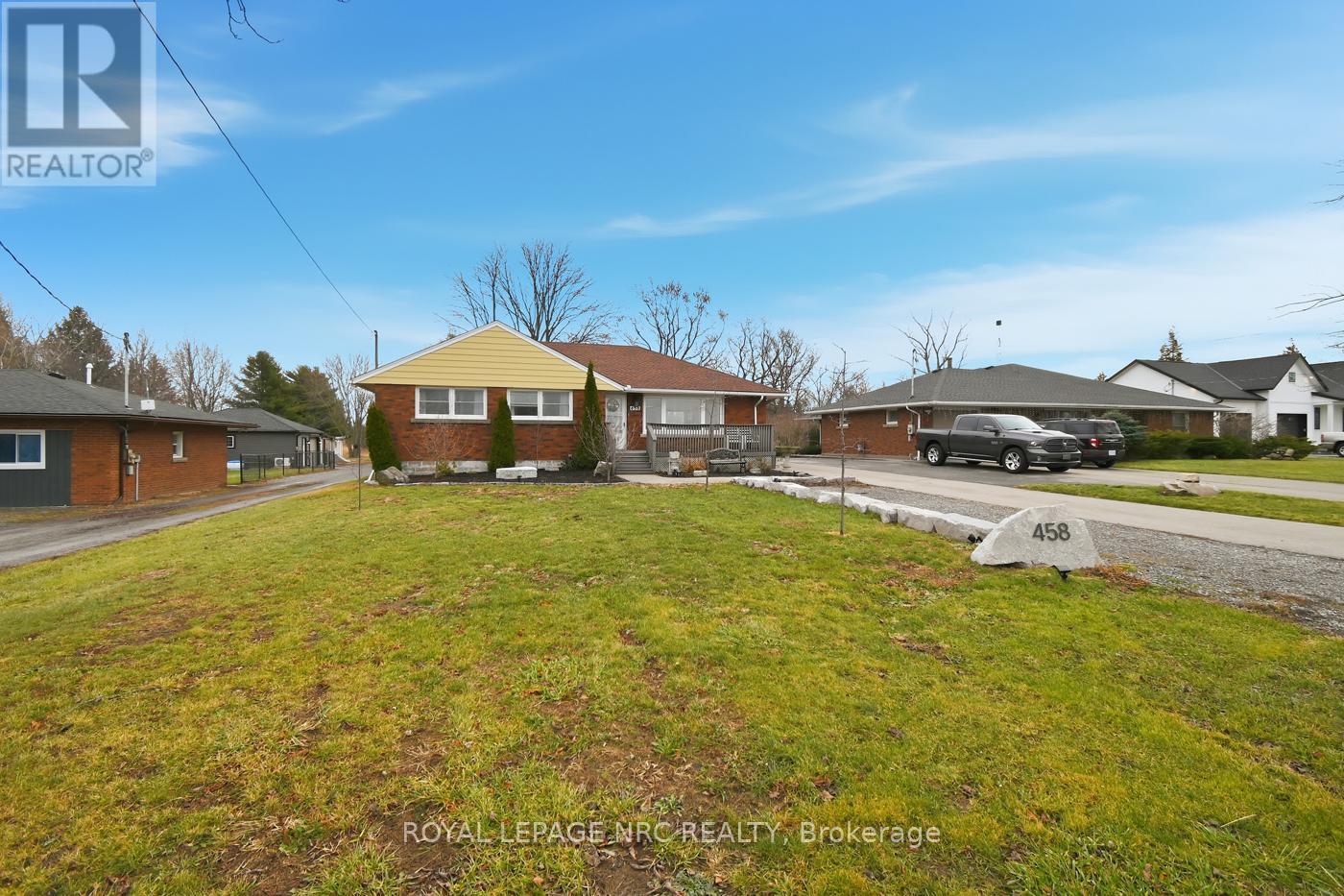 












458 DOAN'S RIDGE ROAD

,
Welland (Cooks Mills),




Ontario
L3B5N7

