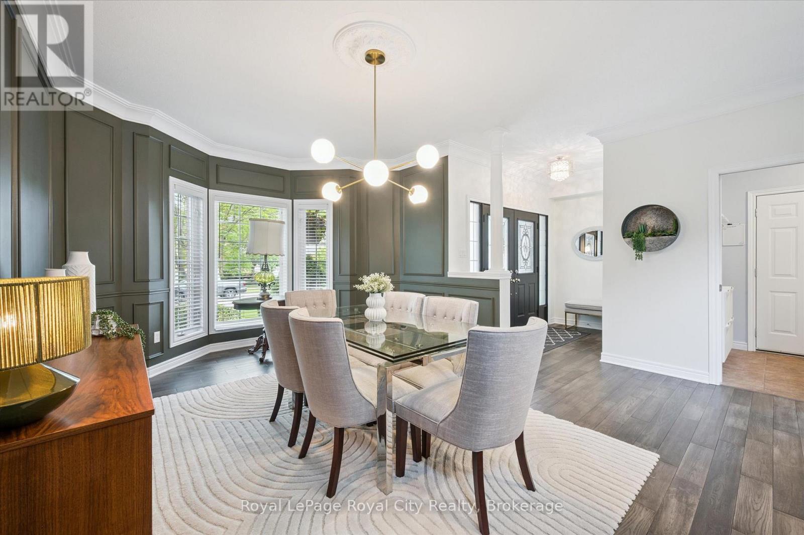 












279 FARLEY DRIVE

,
Guelph (Pineridge/Westminster Woods),




Ontario
N1L1N6

