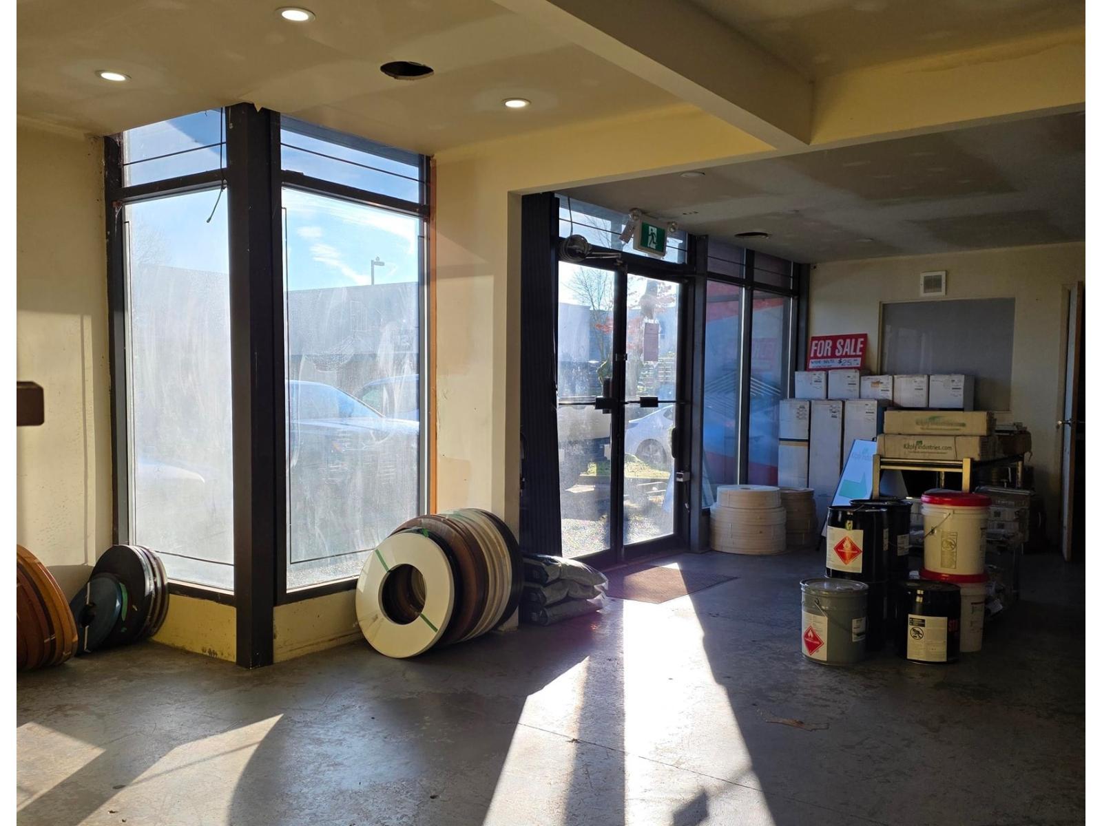 












10 13550 77 AVENUE

,
Surrey,




British Columbia
V3W6Y3

