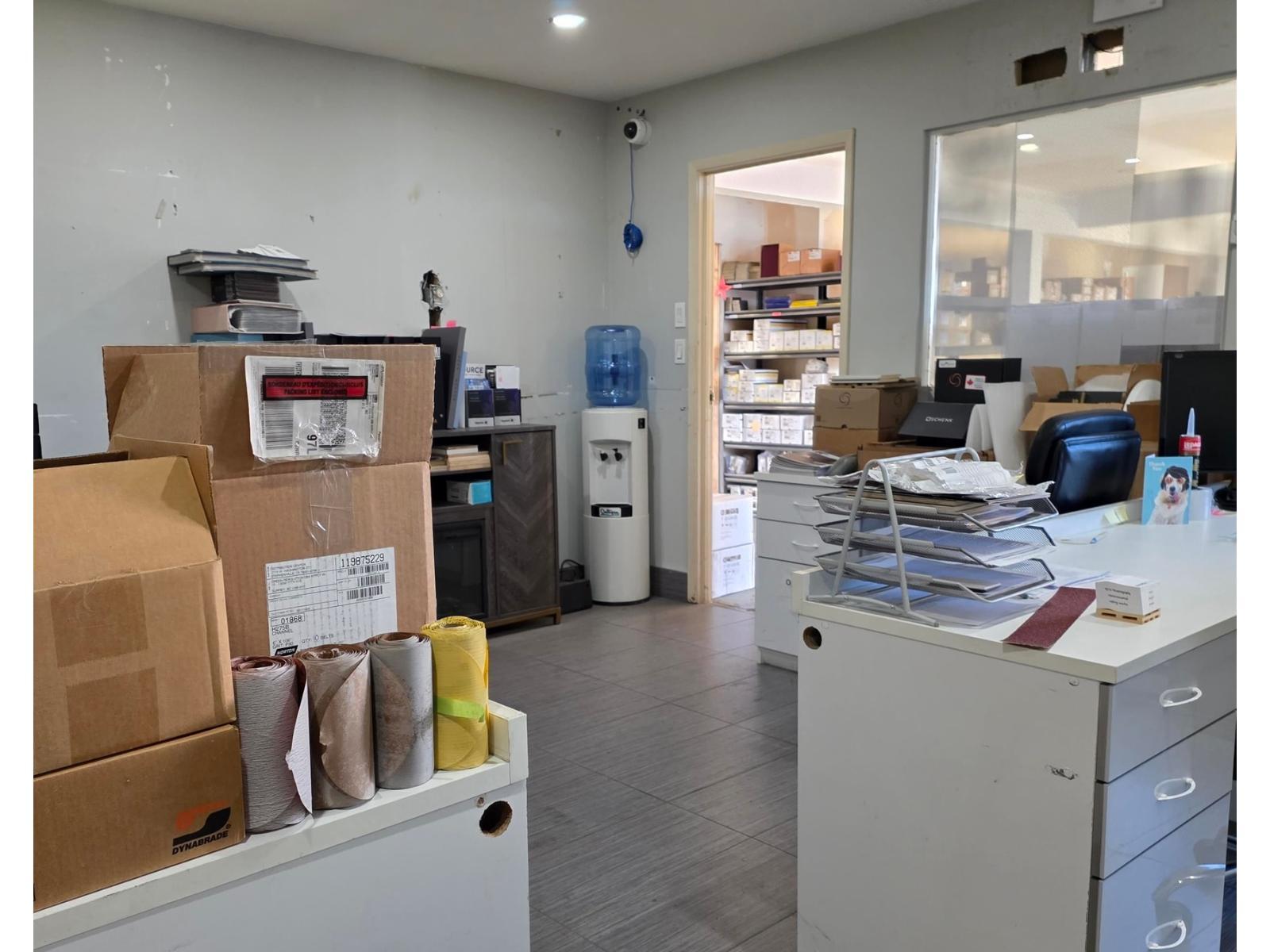 












10 13550 77 AVENUE

,
Surrey,




British Columbia
V3W6Y3

