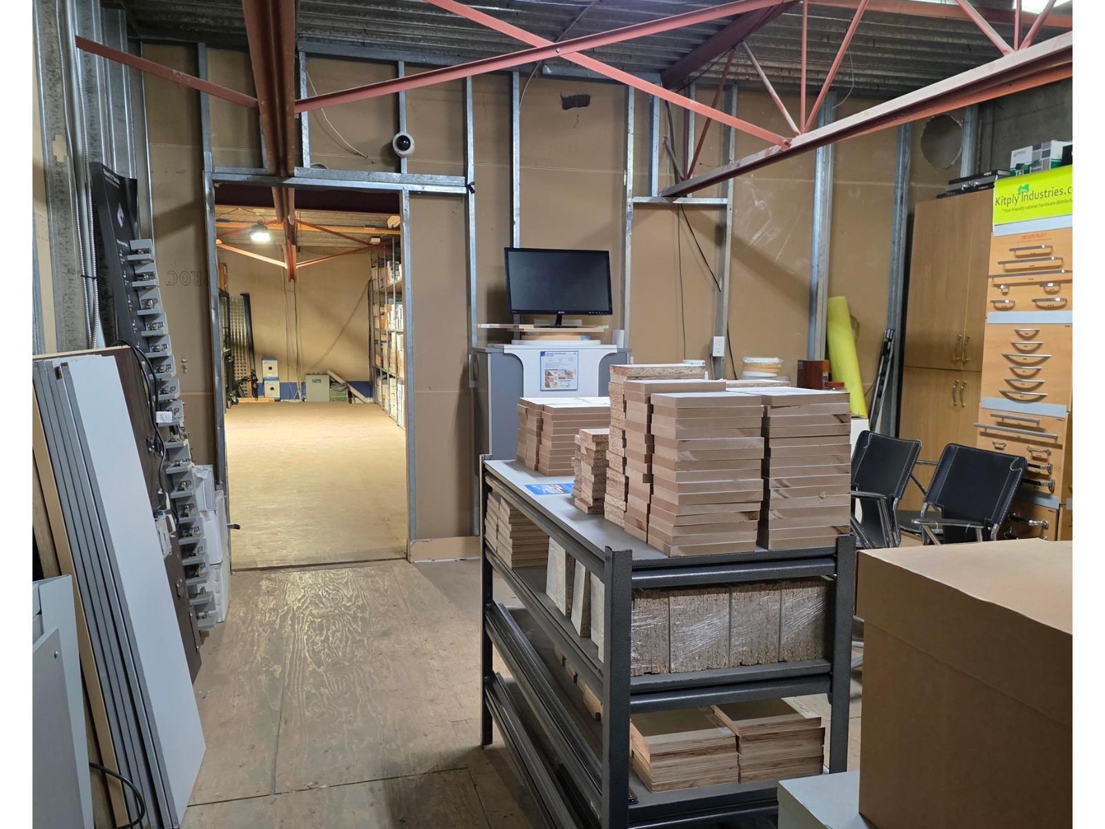 












10 13550 77 AVENUE

,
Surrey,




British Columbia
V3W6Y3

